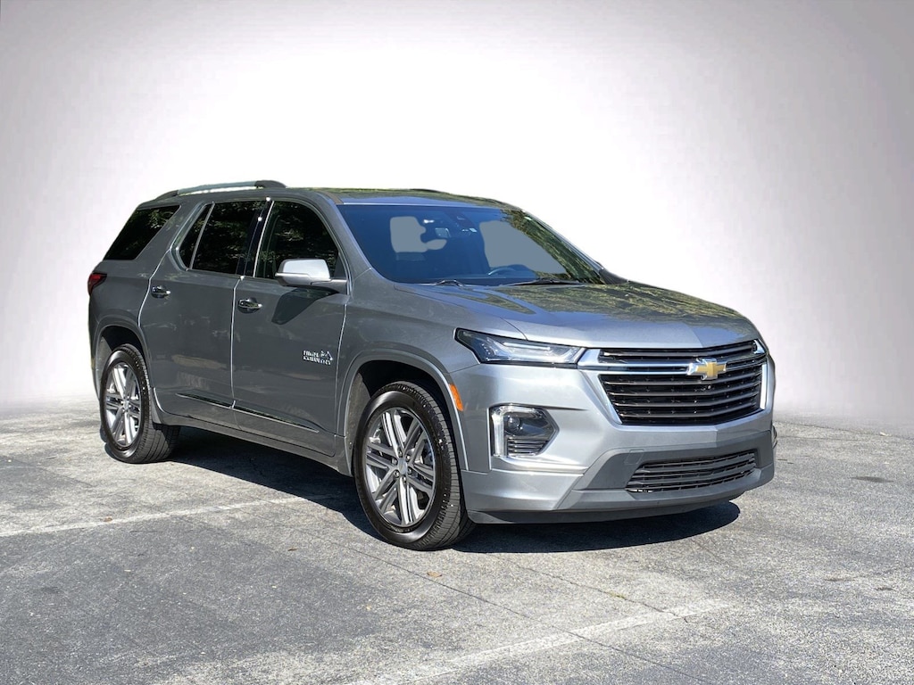 Used 2023 Chevrolet Traverse High Country SUV