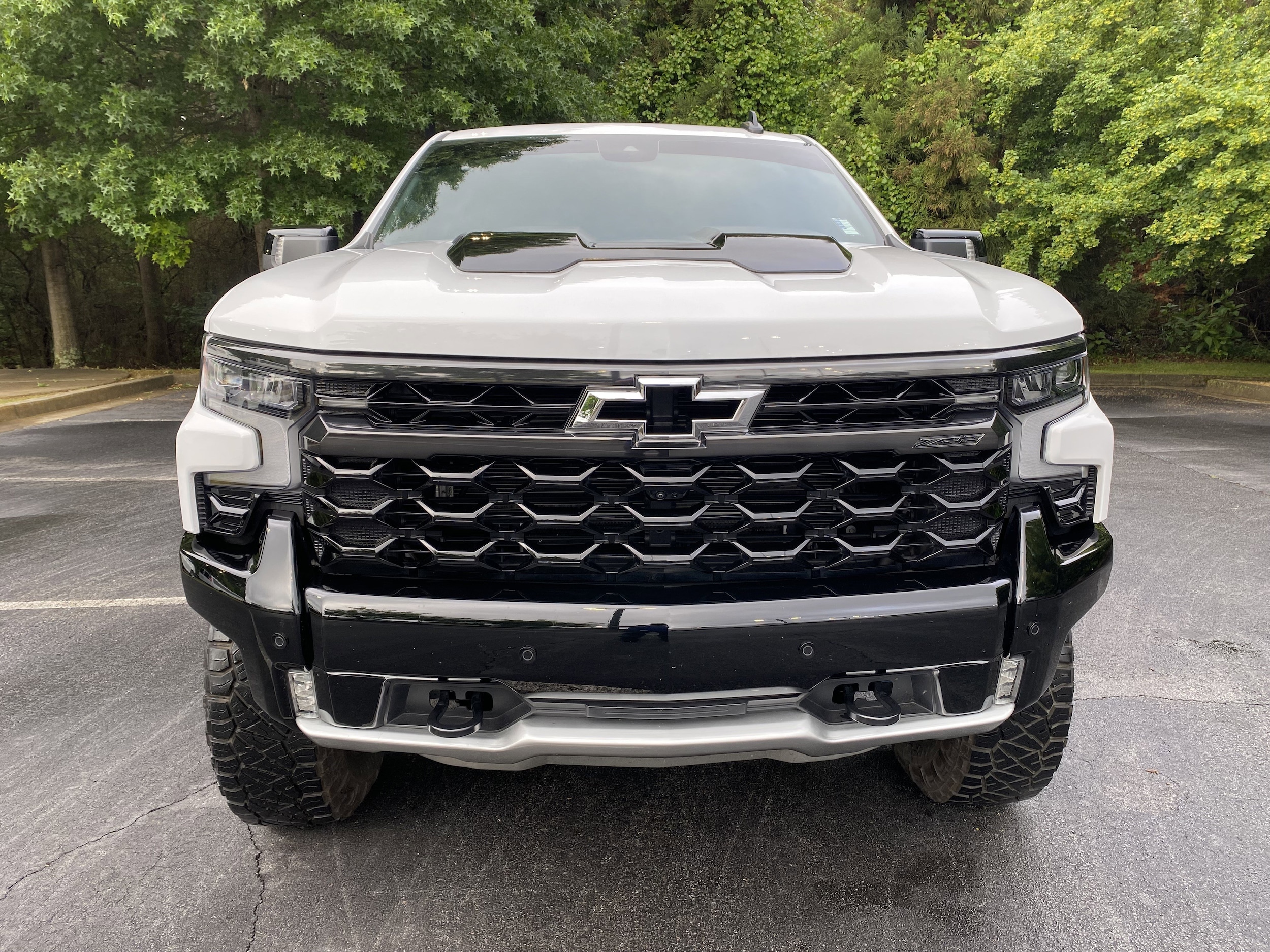 2025 Chevrolet Silverado 1500 ZR2 photo 2