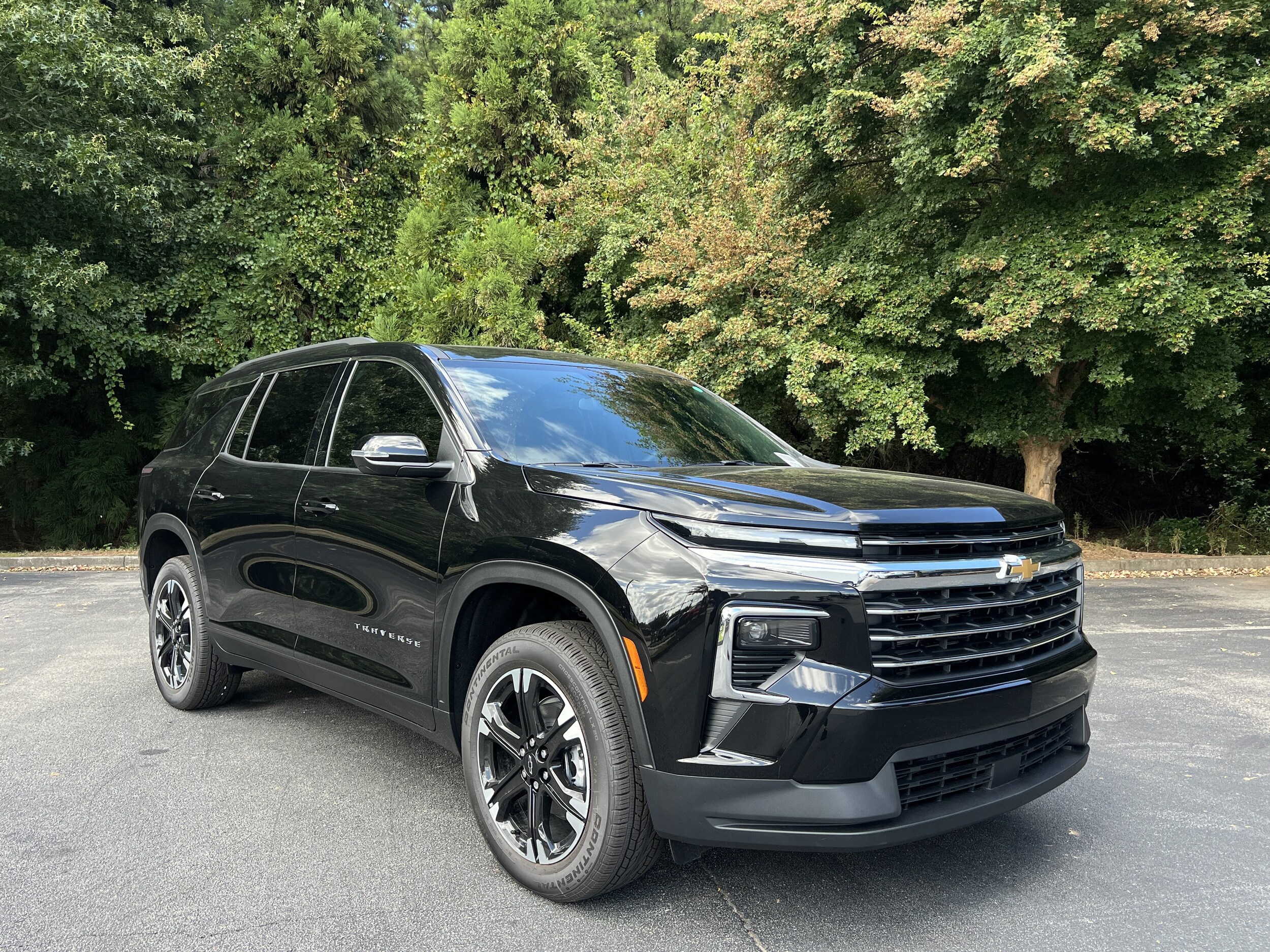 2027 Chevrolet Traverse FWD LT