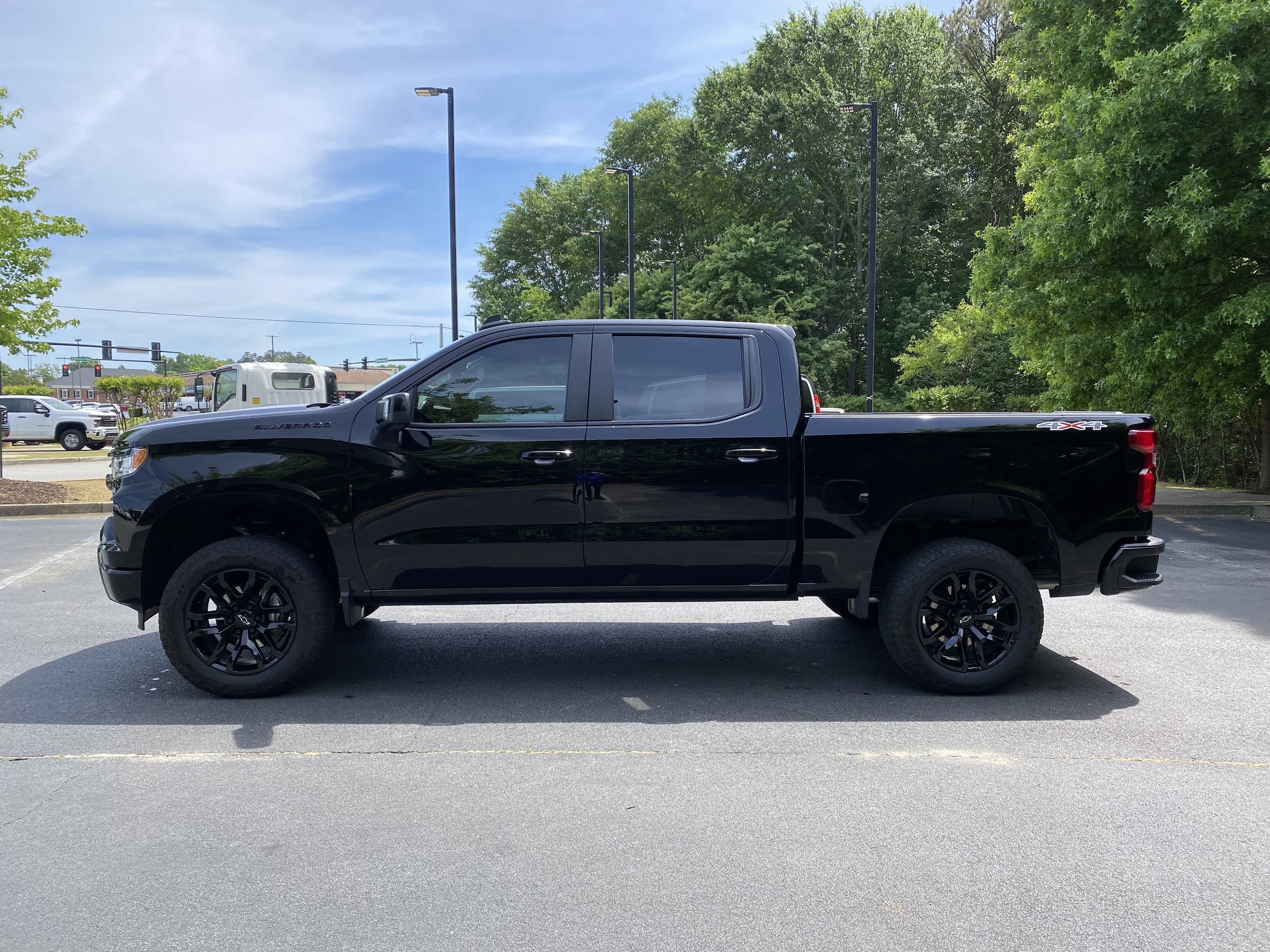 2024 Chevrolet Silverado 1500 RST photo 5