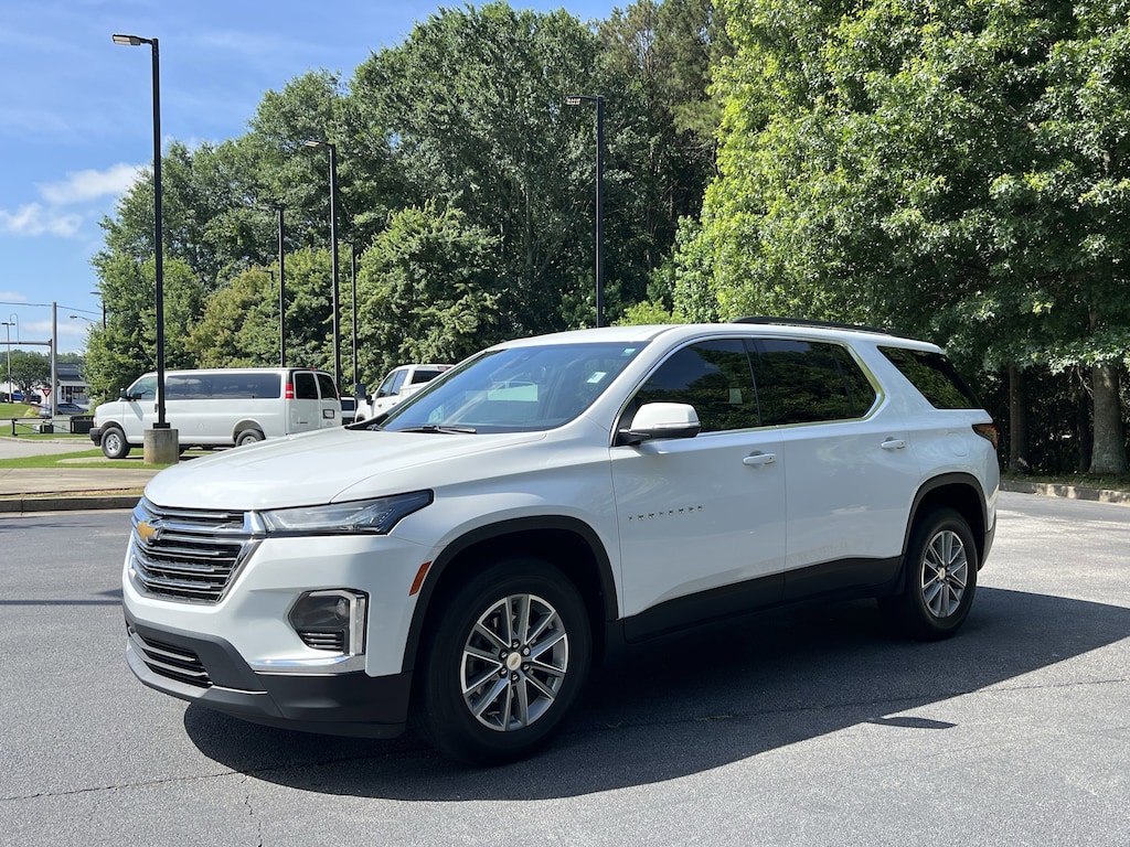 Used 2023 Chevrolet Traverse LT Cloth SUV