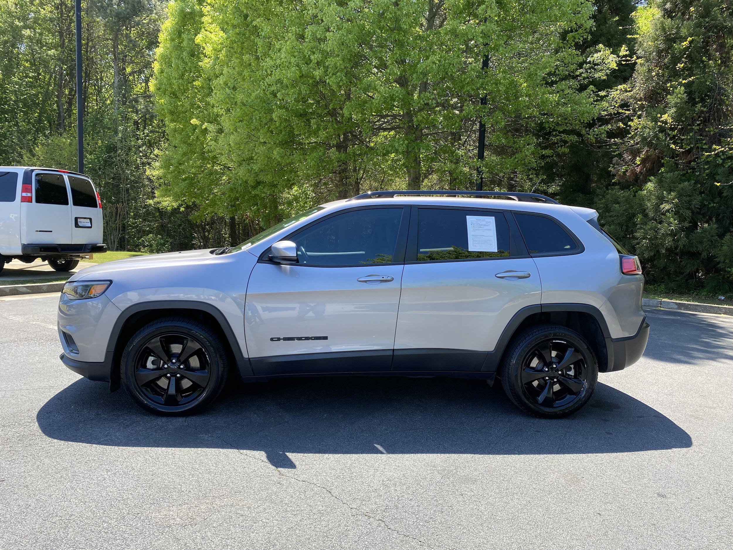 2019 Jeep Cherokee Altitude photo 5