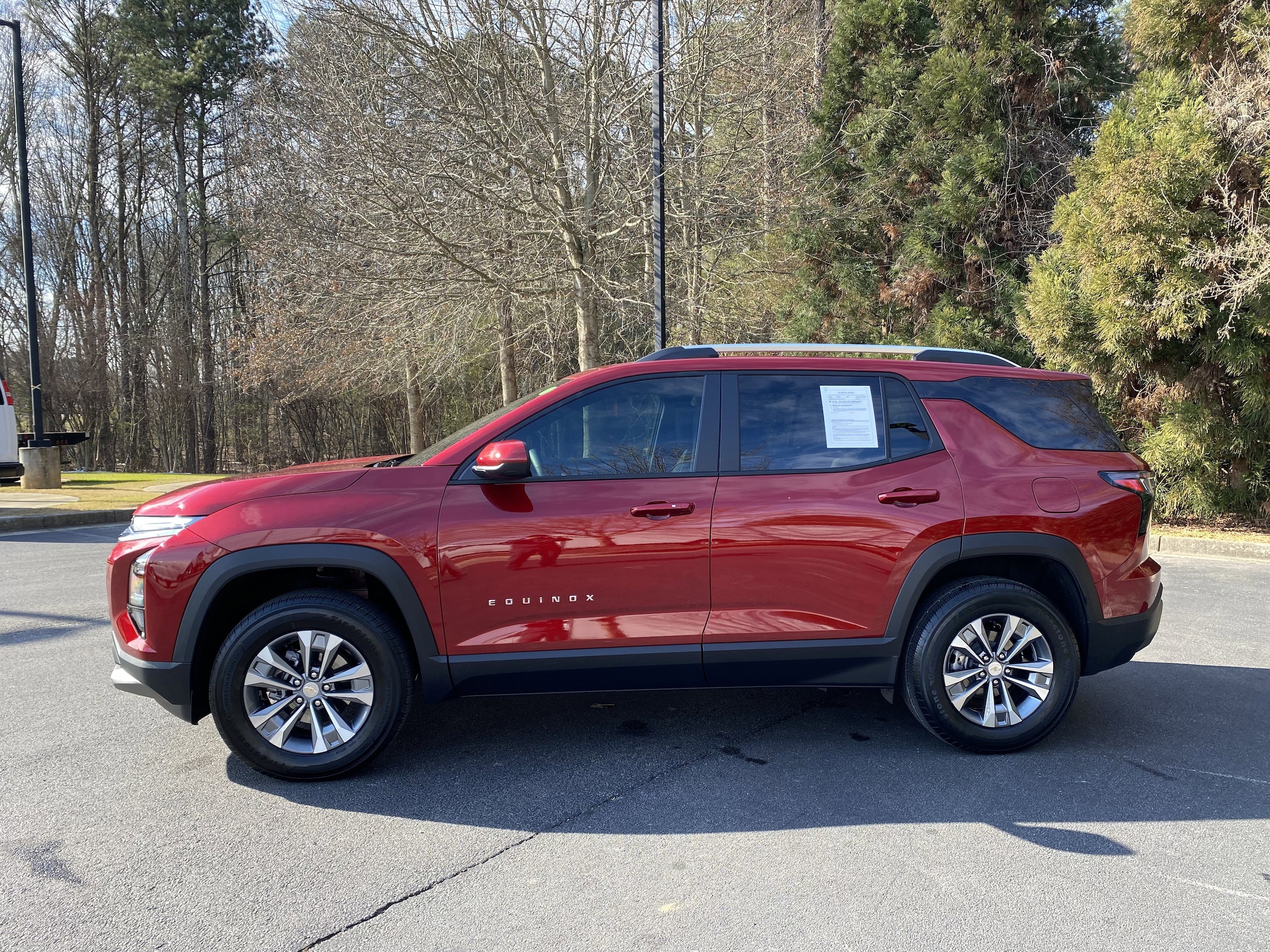 2026 Chevrolet Equinox FWD LT photo 5