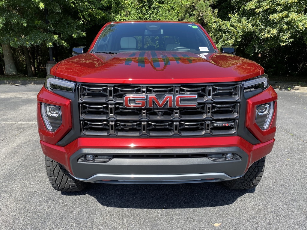 Used 2025 GMC Canyon 4WD AT4 Pickup