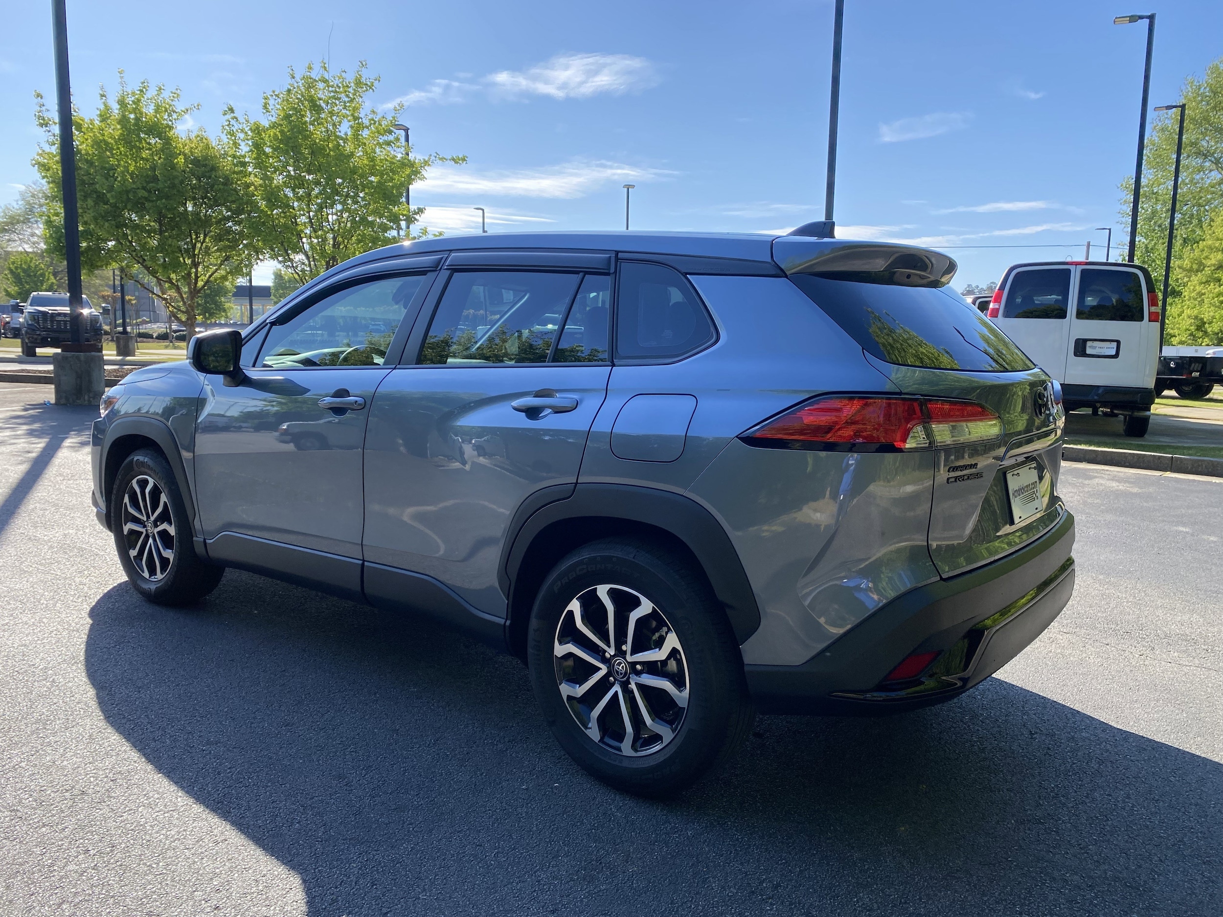 2025 Toyota Corolla Cross Hybrid SE photo 6