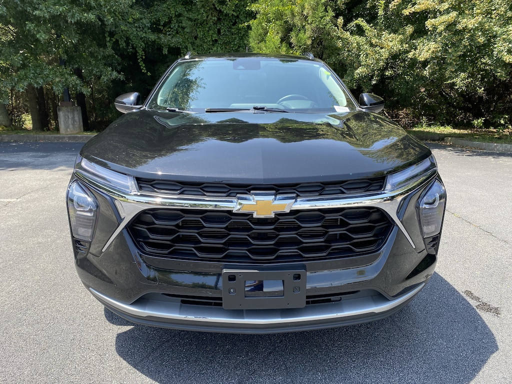Used 2024 Chevrolet Trax LT SUV