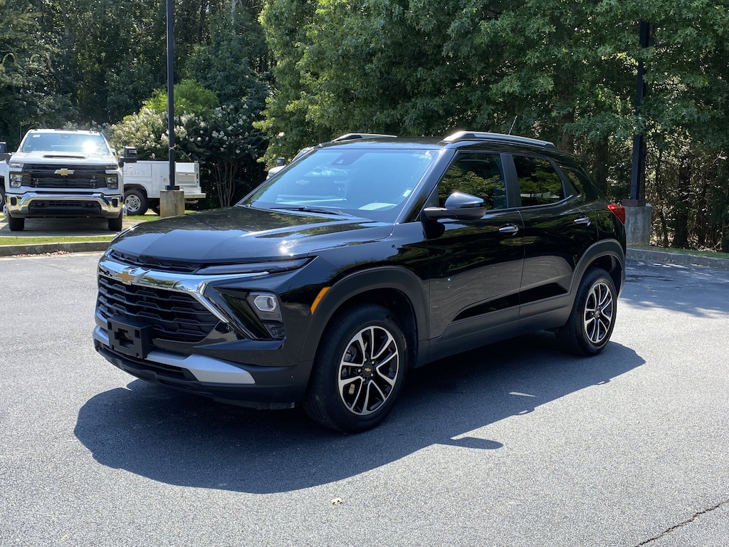 Used 2025 Chevrolet Trailblazer LT SUV