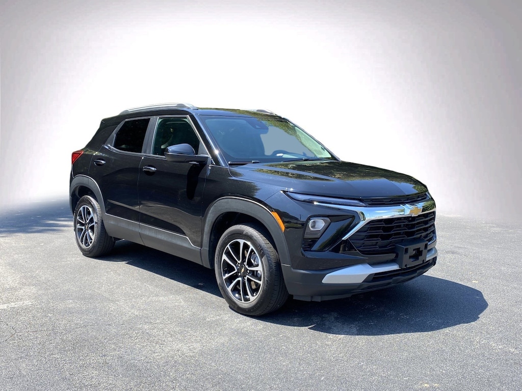 Used 2025 Chevrolet Trailblazer LT SUV