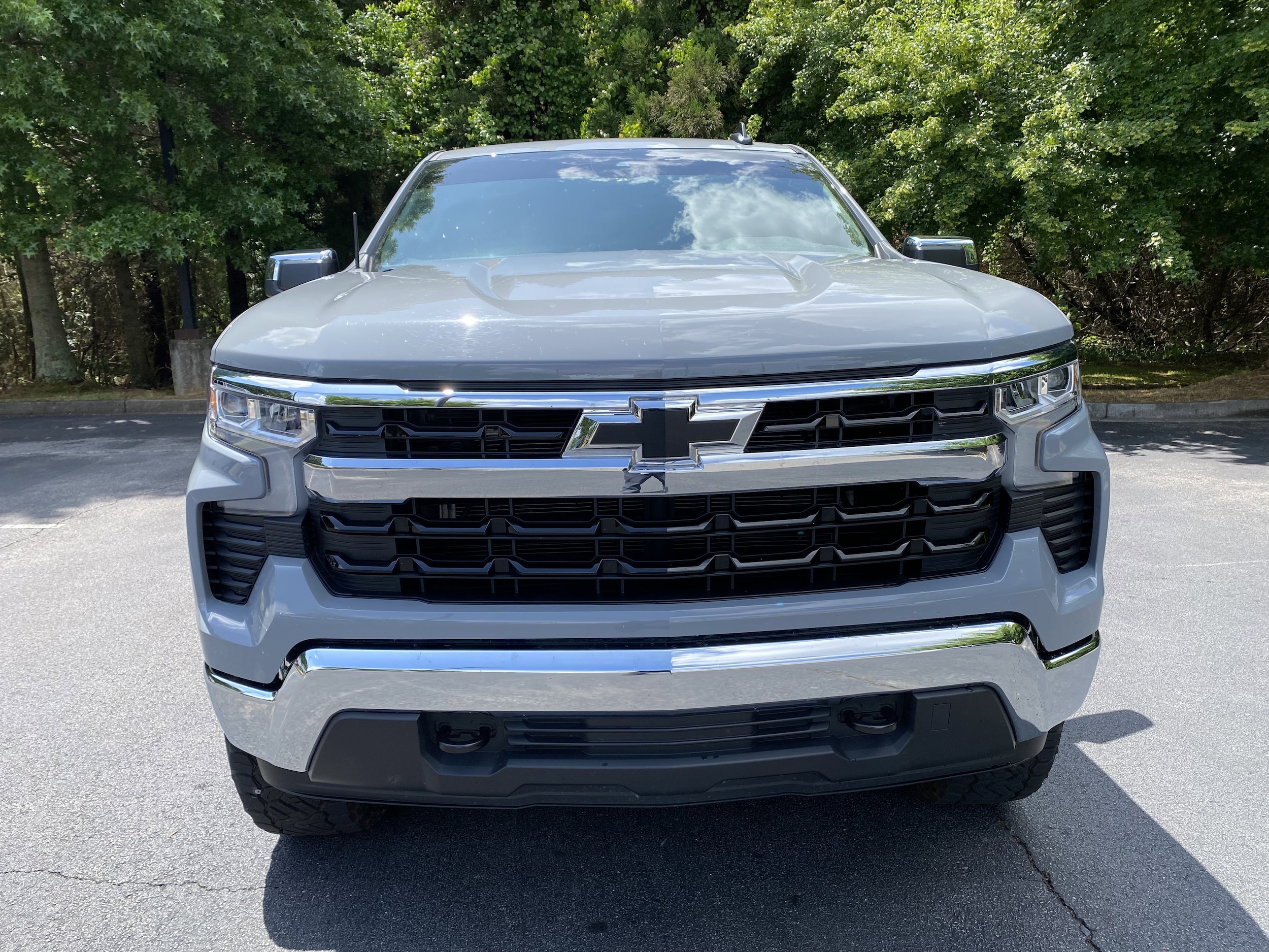 2024 Chevrolet Silverado 1500 LT photo 3