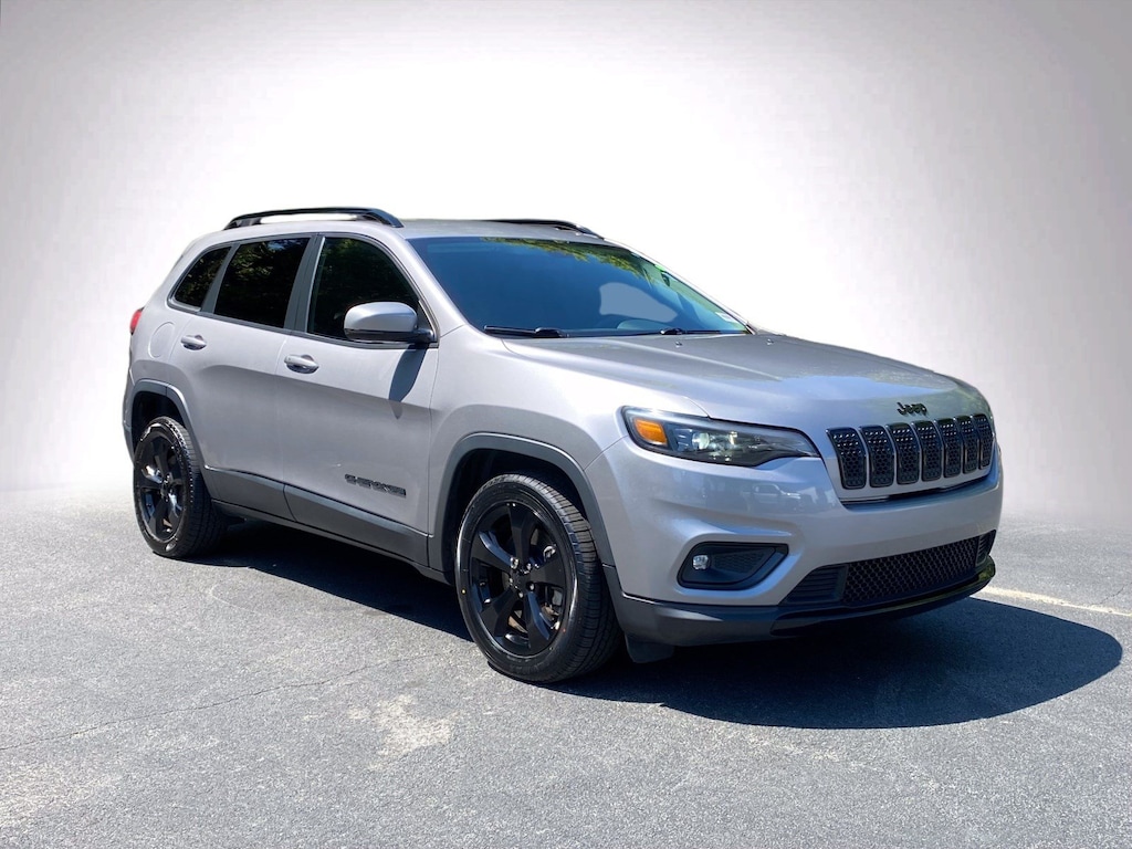 Used 2019 Jeep Cherokee Altitude SUV