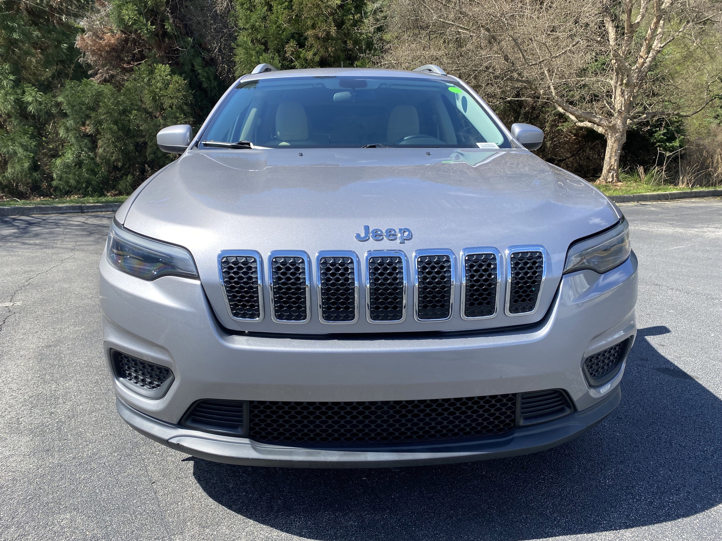 2020 Jeep Cherokee Latitude photo 2