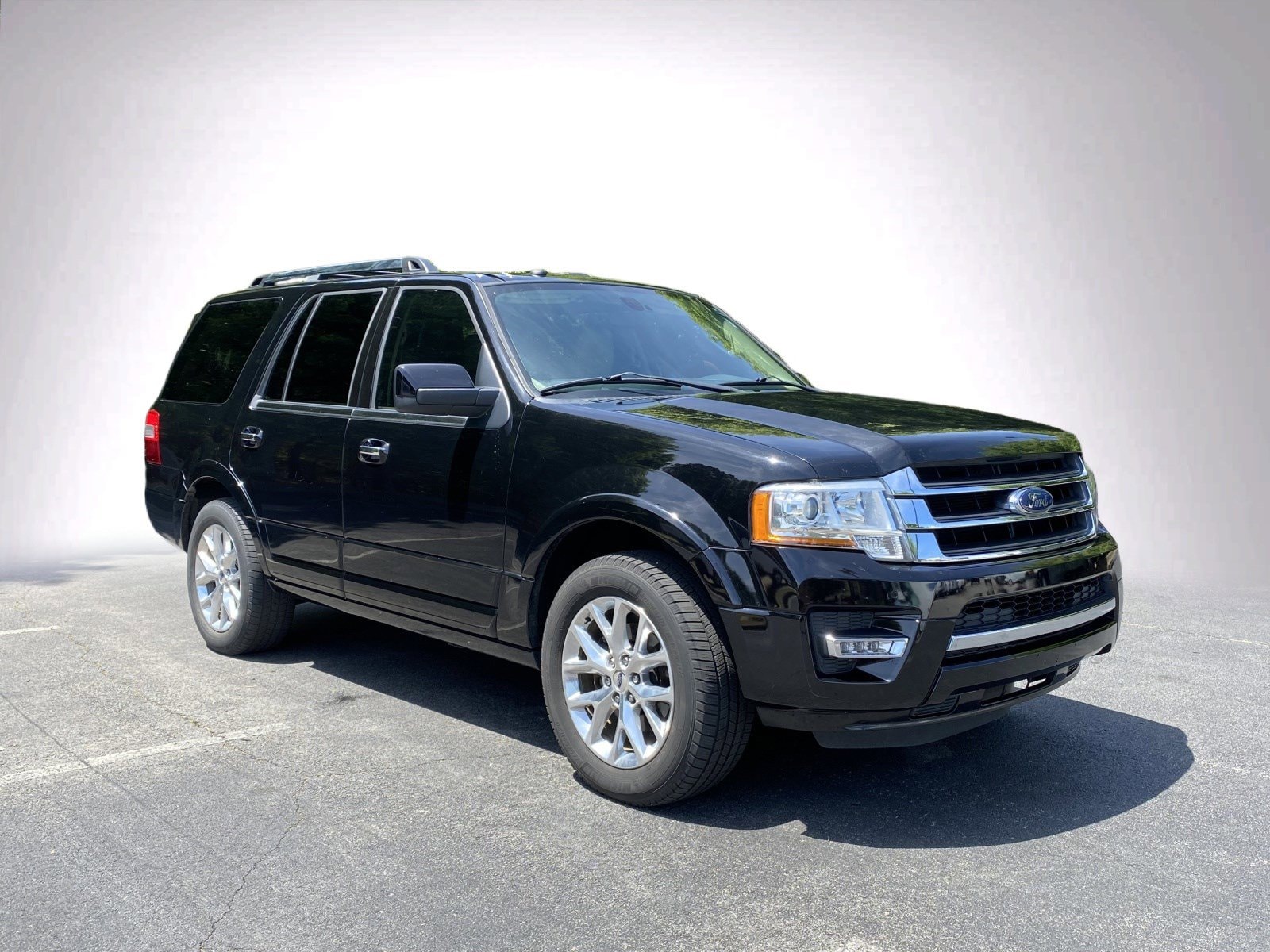 2017 Ford Expedition Limited photo 2