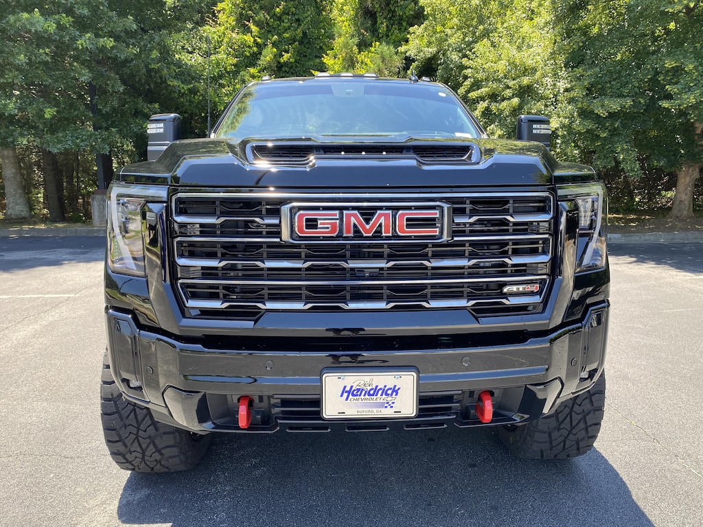 Used 2025 GMC Sierra 2500HD AT4 Pickup