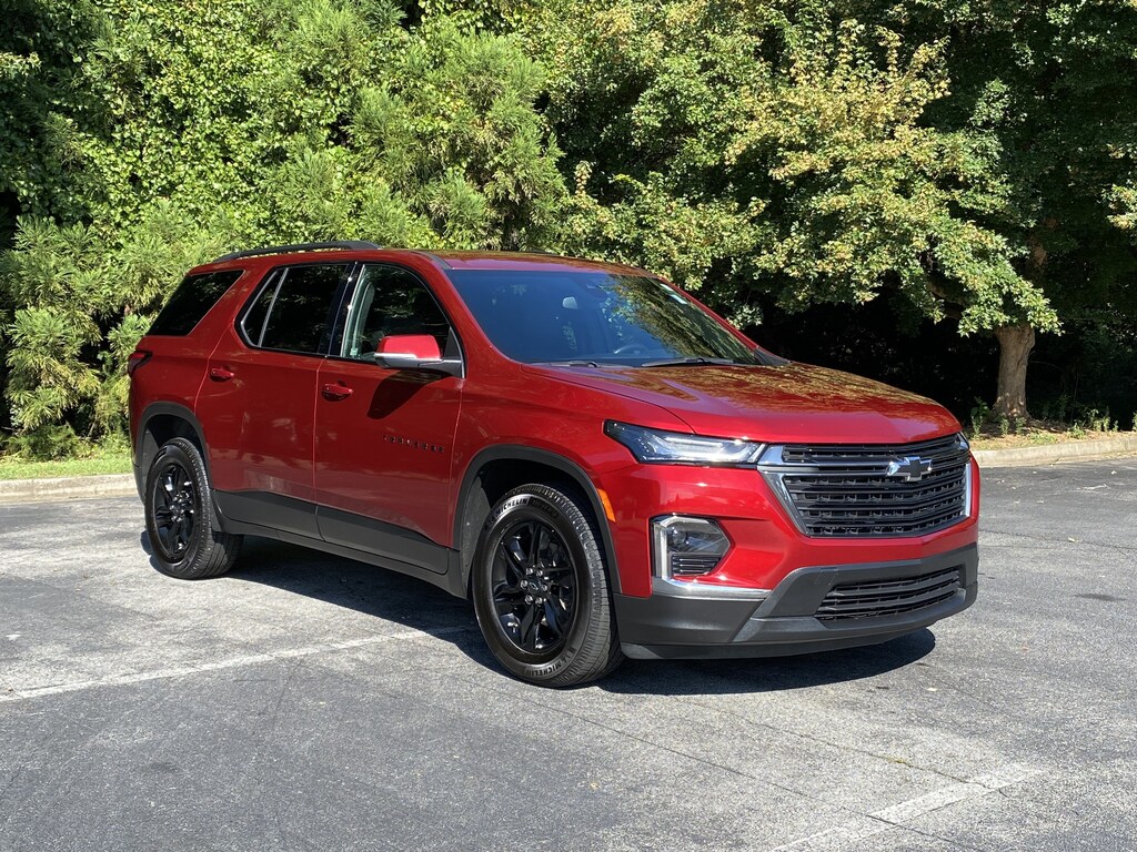 Used 2023 Chevrolet Traverse LT Leather SUV