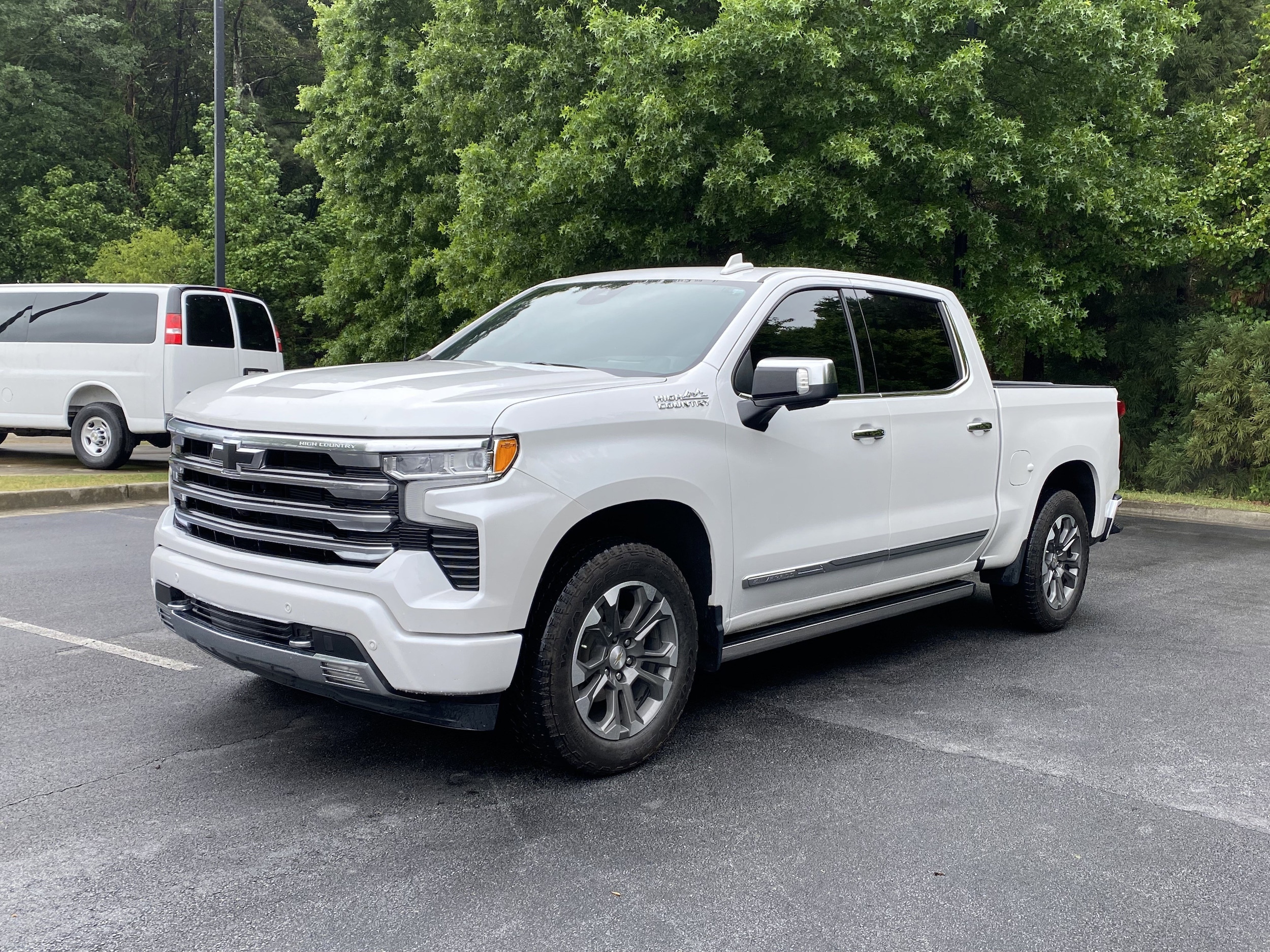 2024 Chevrolet Silverado 1500 High Country photo 4