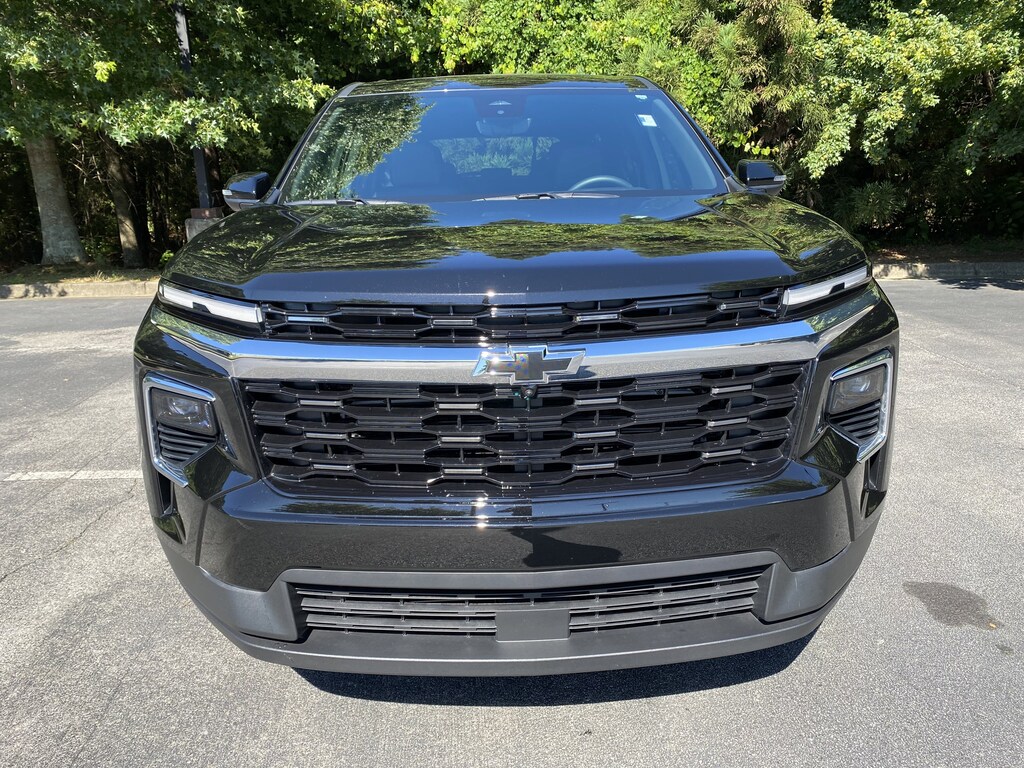 Used 2026 Chevrolet Traverse FWD LT SUV
