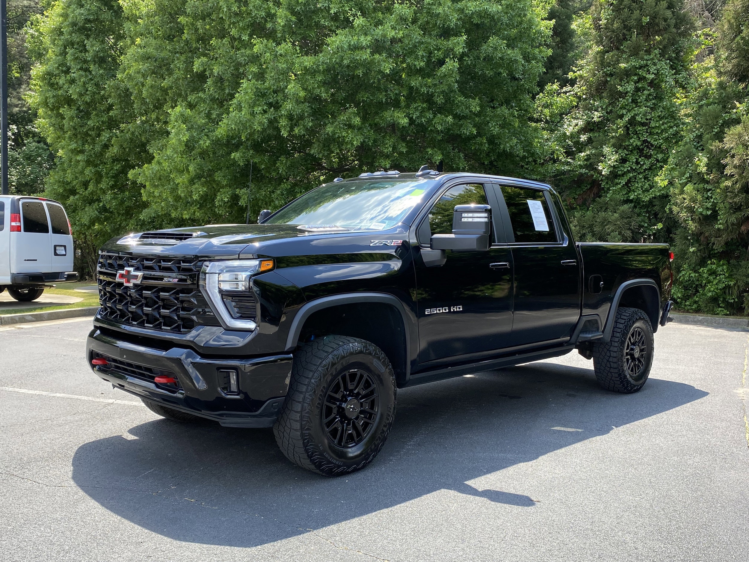 2024 Chevrolet Silverado 2500HD ZR2 photo 4