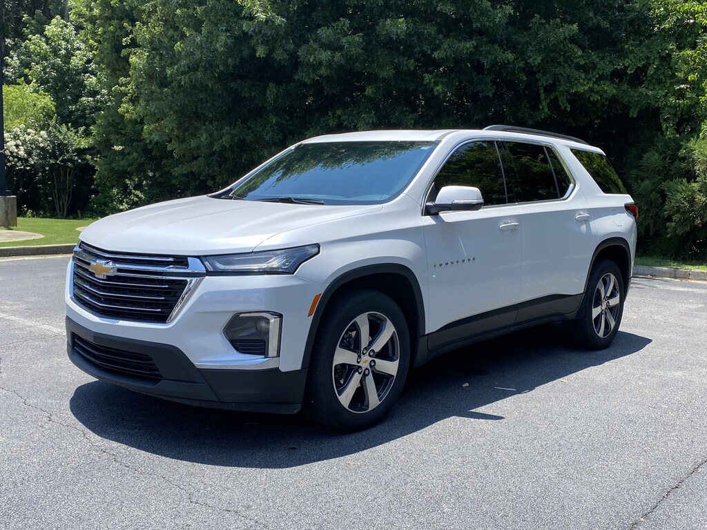 Used 2023 Chevrolet Traverse LT Leather SUV
