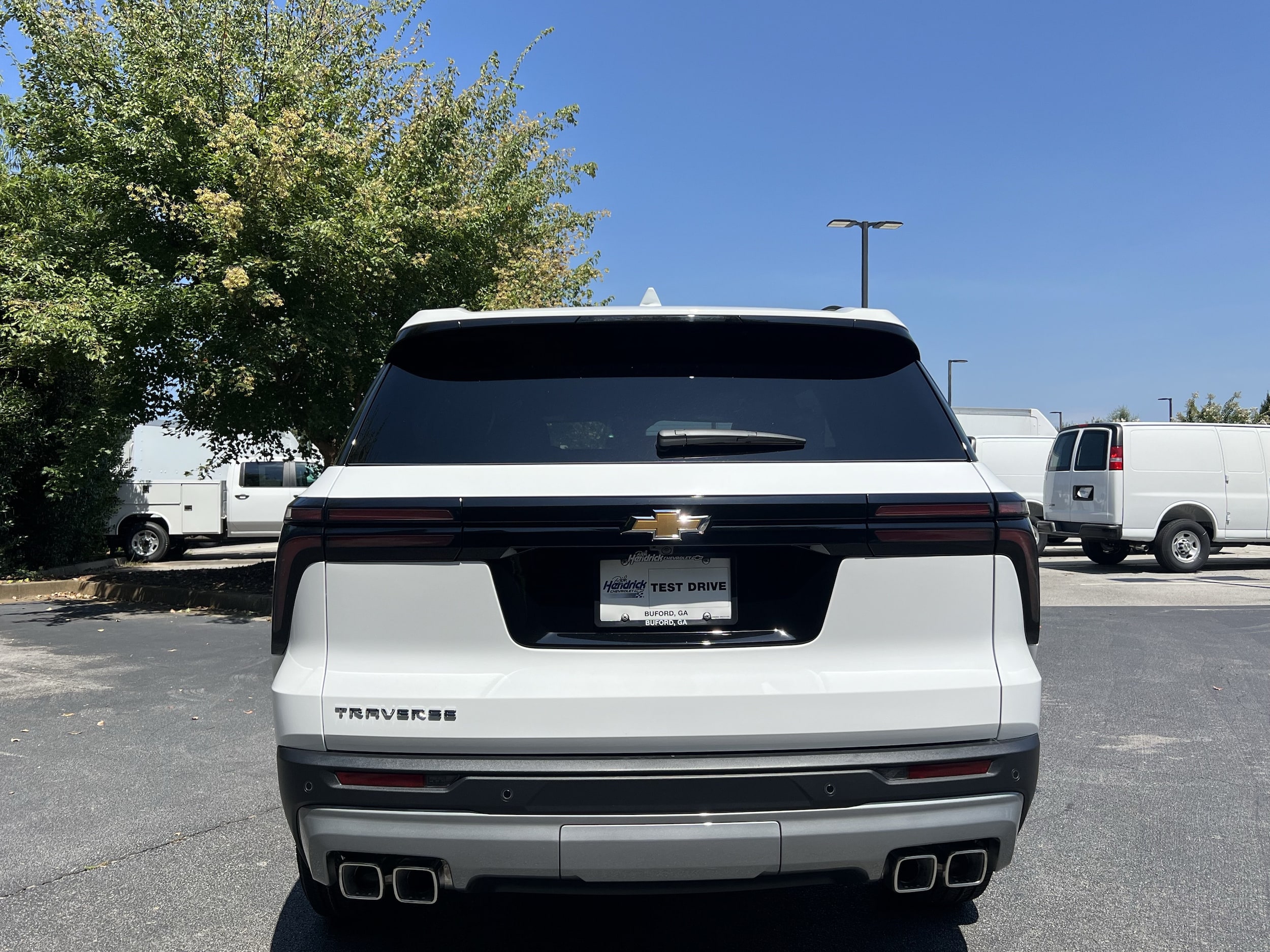 2027 Chevrolet Traverse FWD LT