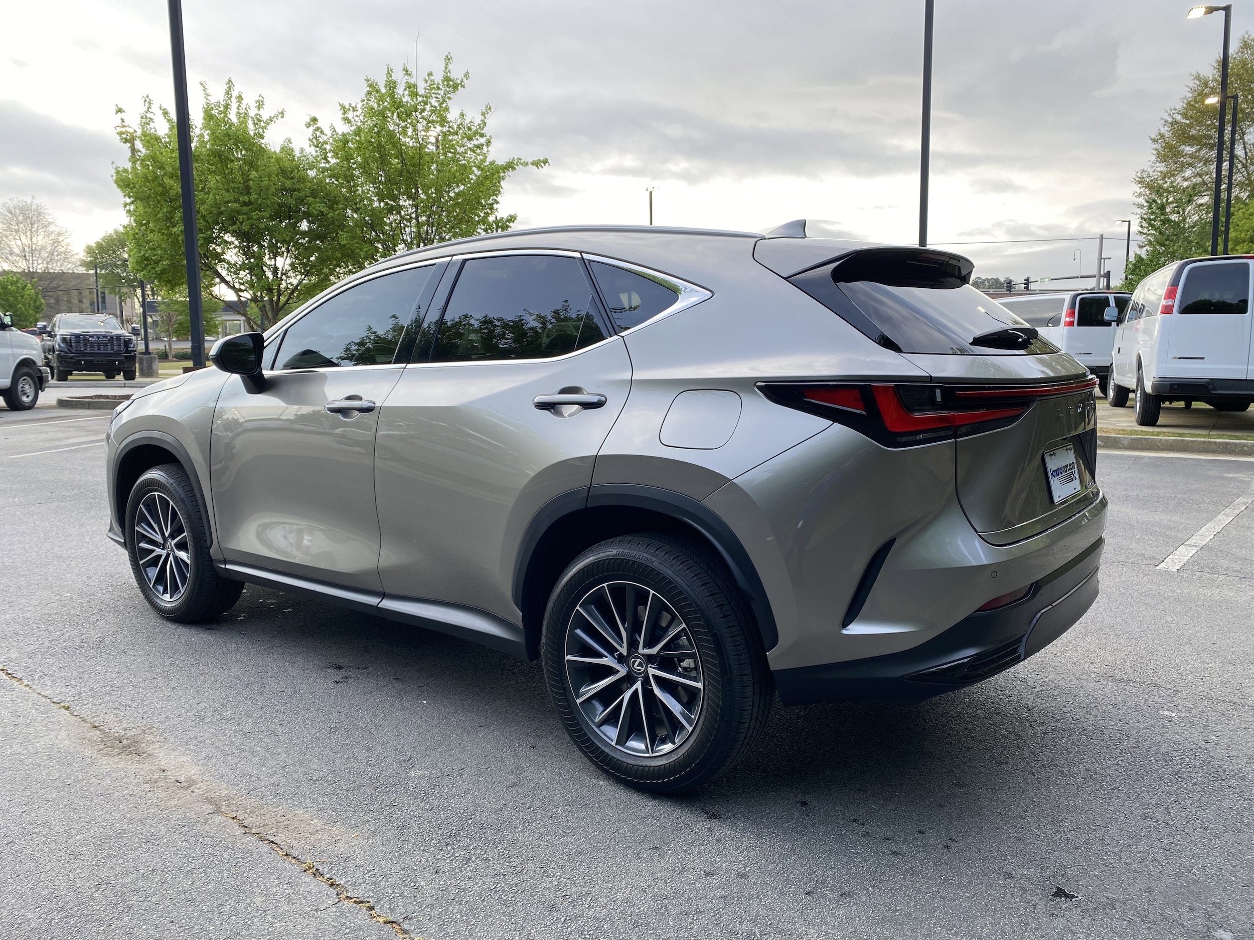 2024 LEXUS NX NX 250 Premium photo 5
