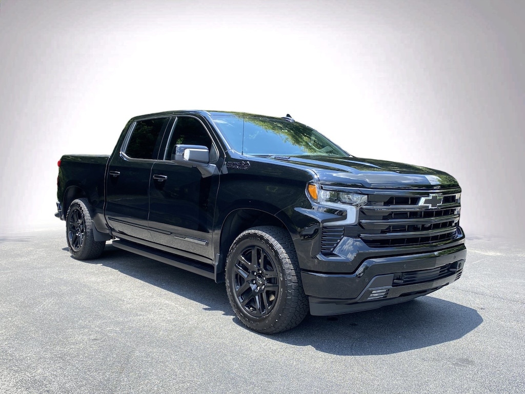 Used 2025 Chevrolet Silverado 1500 High Country Pickup