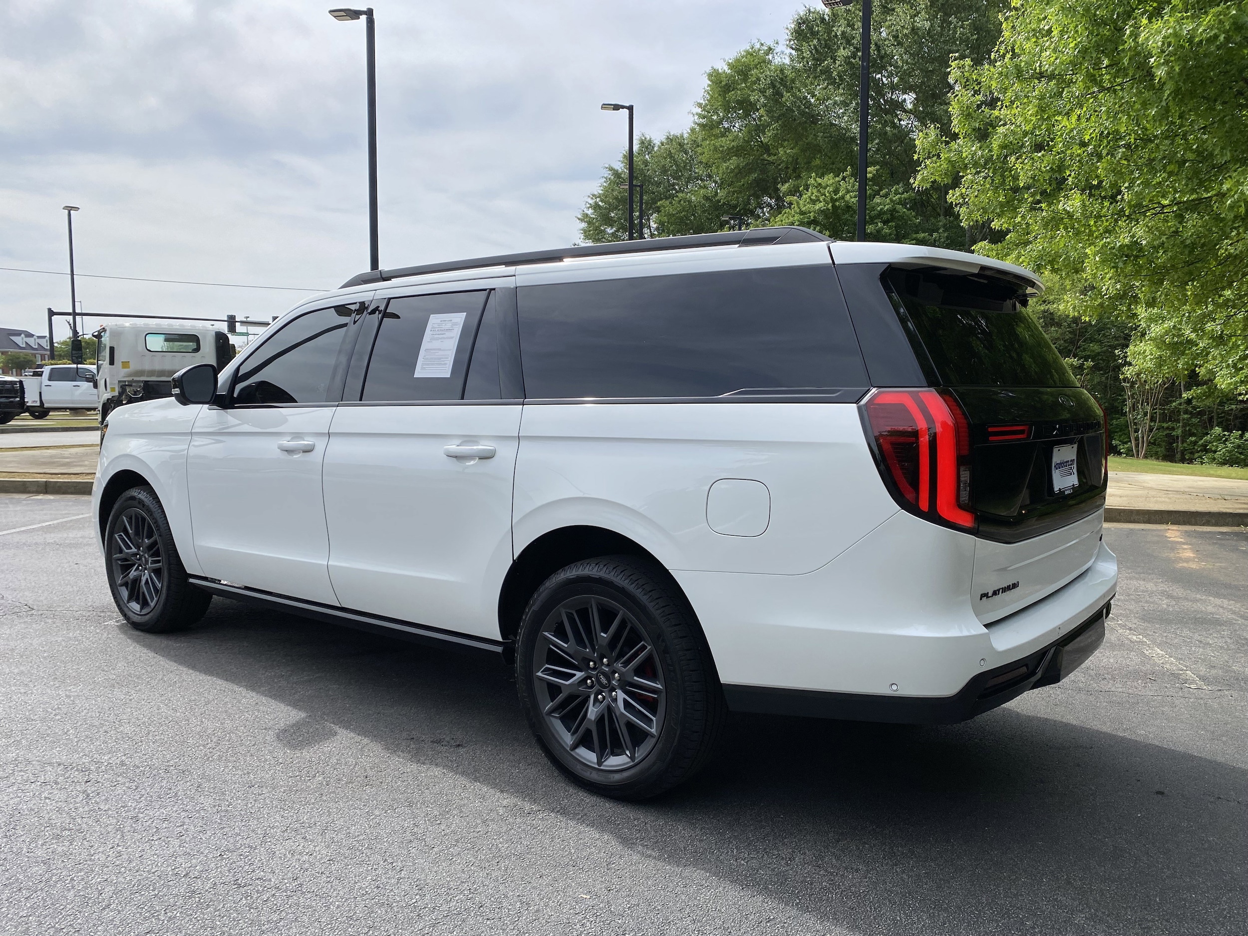 2025 Ford Expedition Max Platinum photo 5