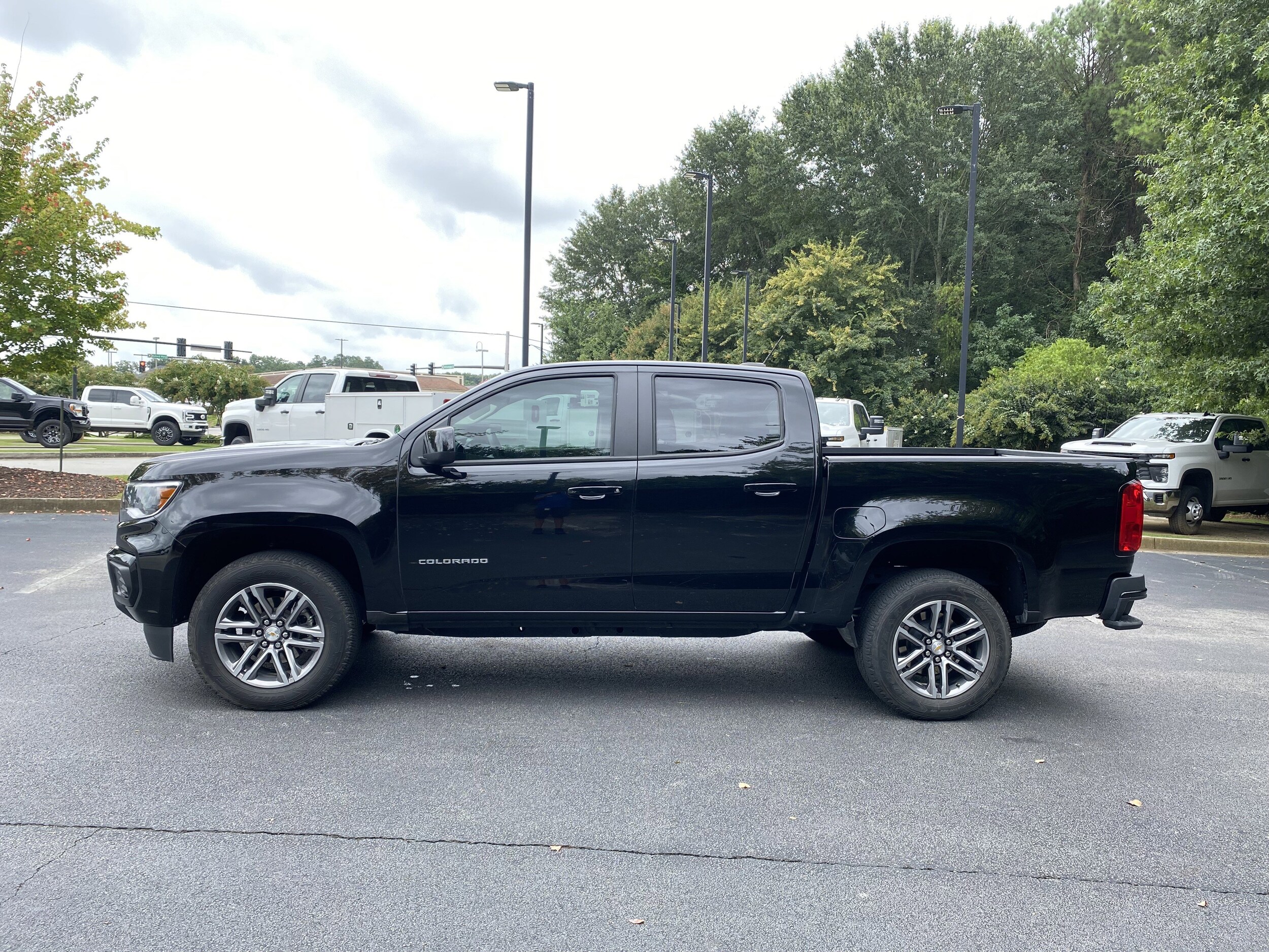 2022 Chevrolet Colorado Work Truck photo 3