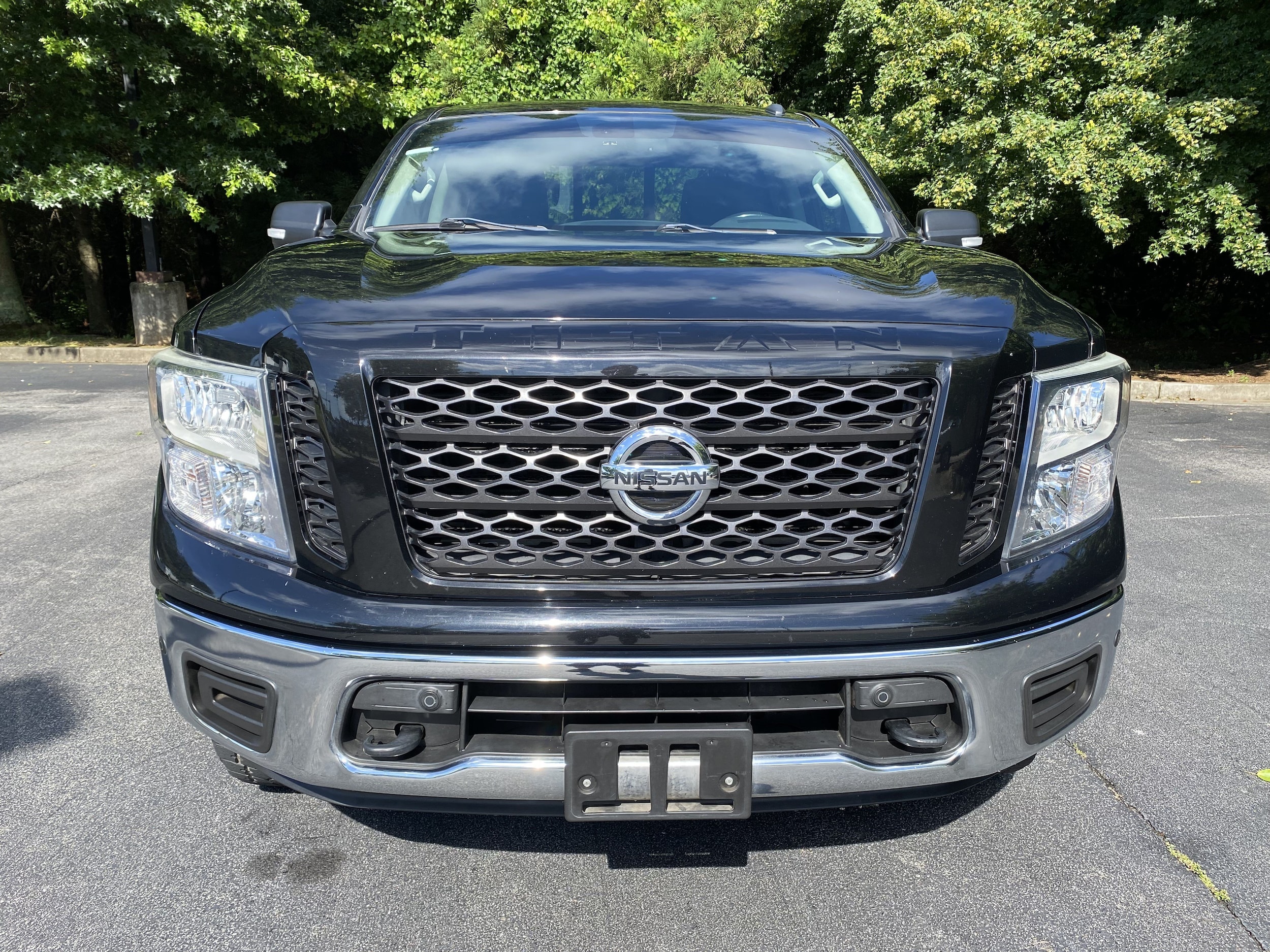 Nissan Titan SV