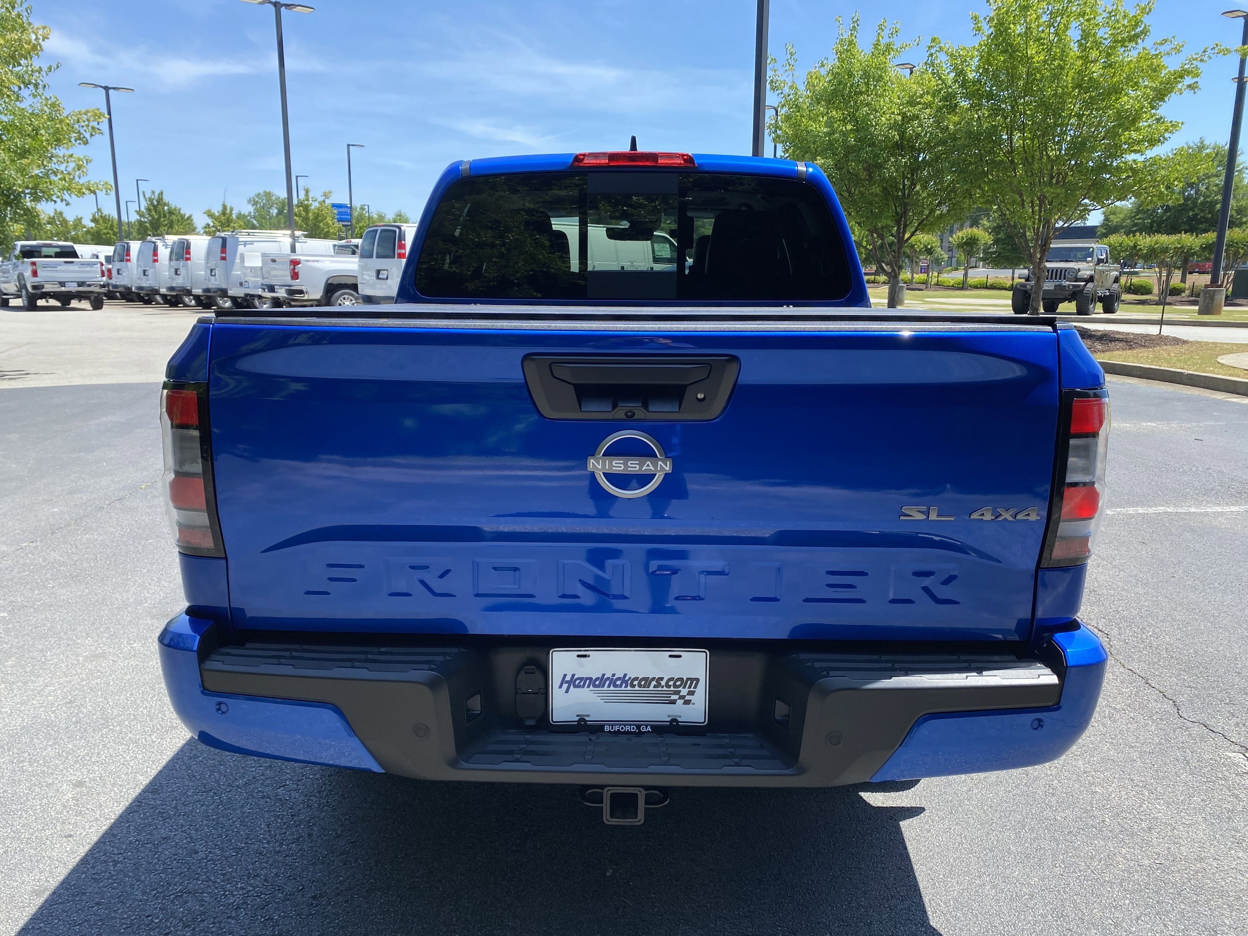 2024 Nissan Frontier SL photo 6