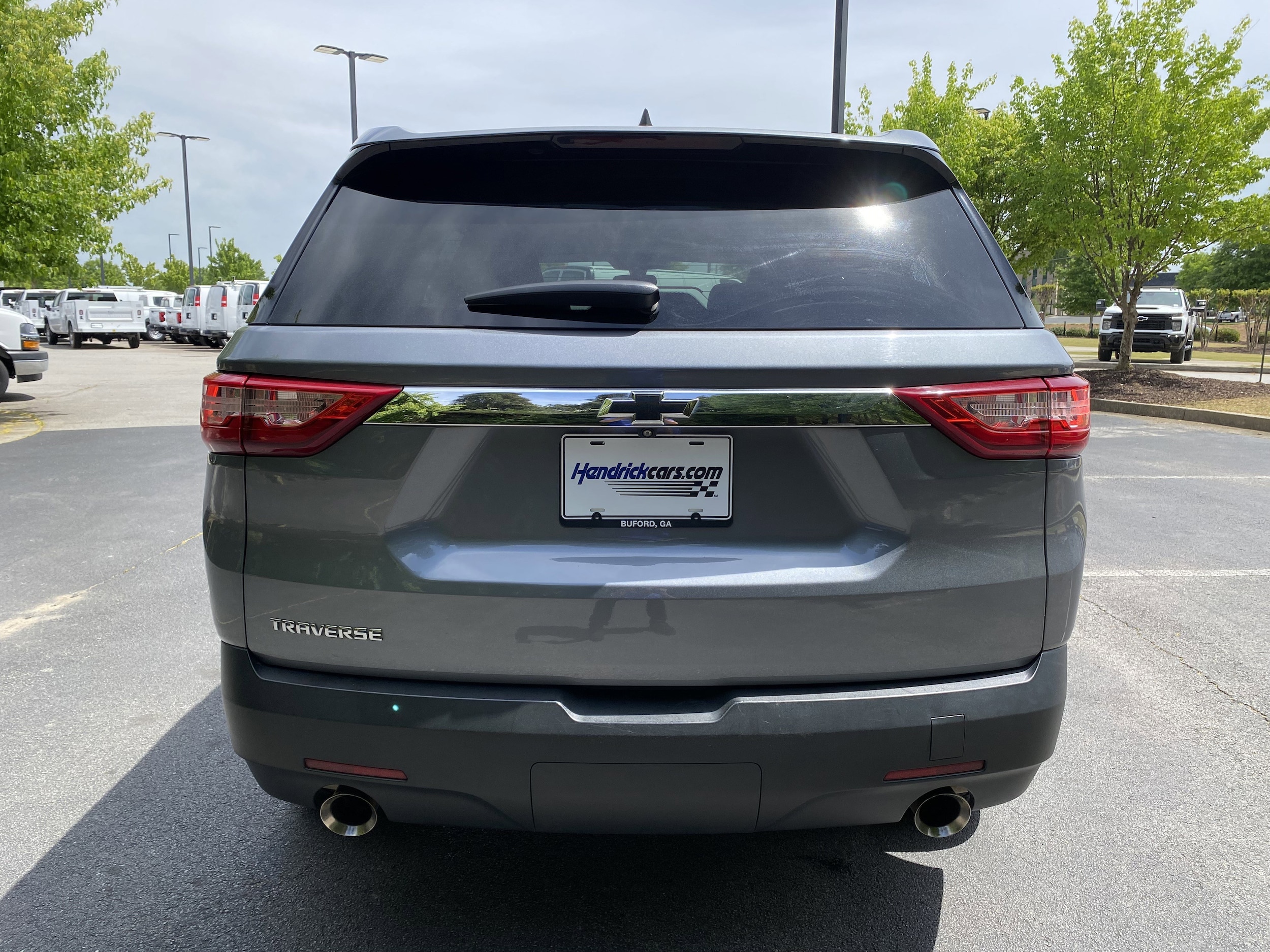 2021 Chevrolet Traverse LS photo 3