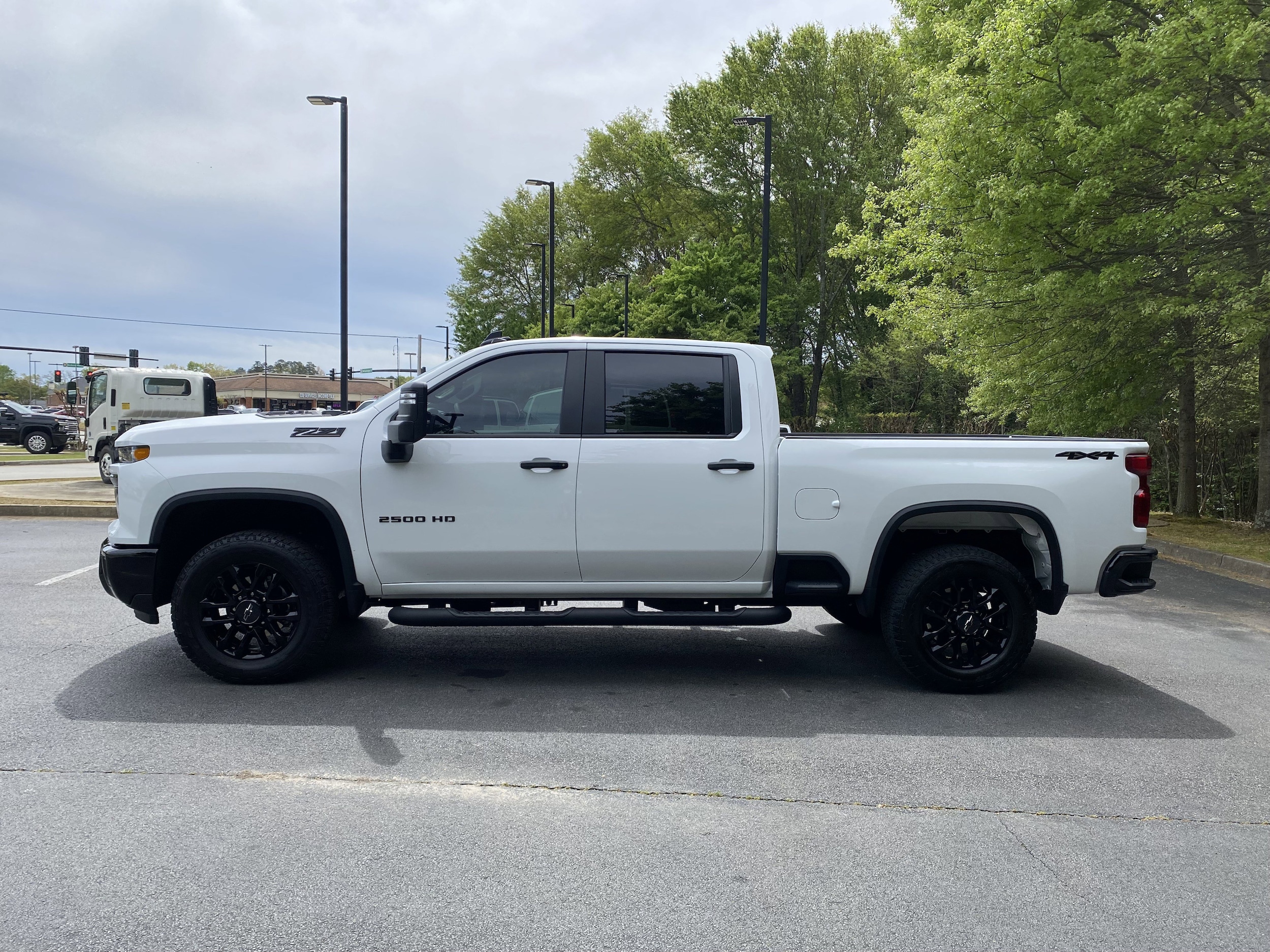 2026 Chevrolet Silverado 2500HD Custom photo 4