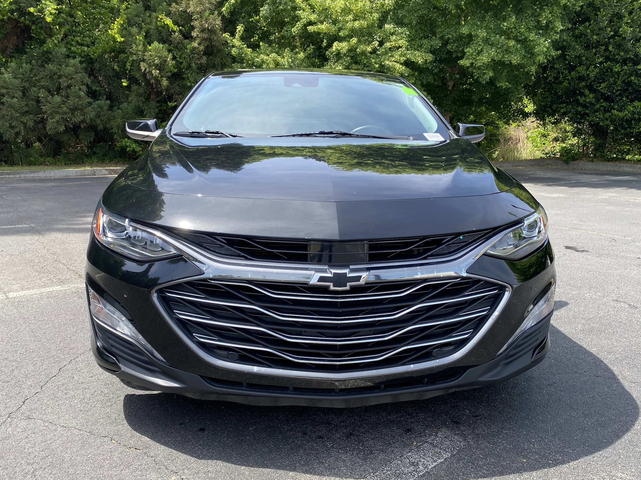 2023 Chevrolet Malibu LT photo 2