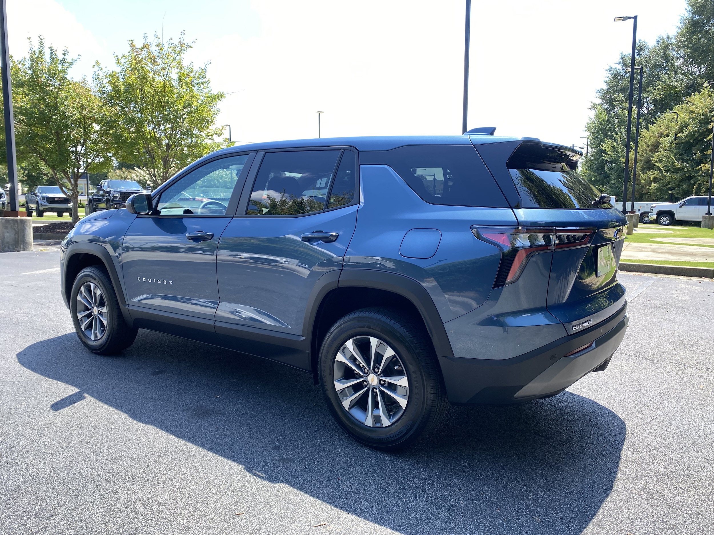 2027 Chevrolet Equinox FWD LT