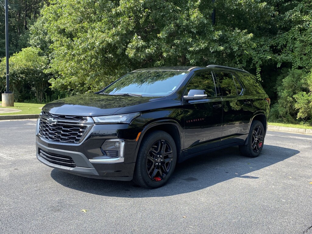 Used 2023 Chevrolet Traverse Premier SUV