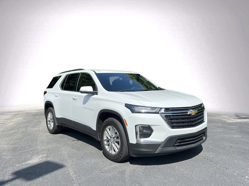 Used 2023 Chevrolet Traverse LT Cloth SUV