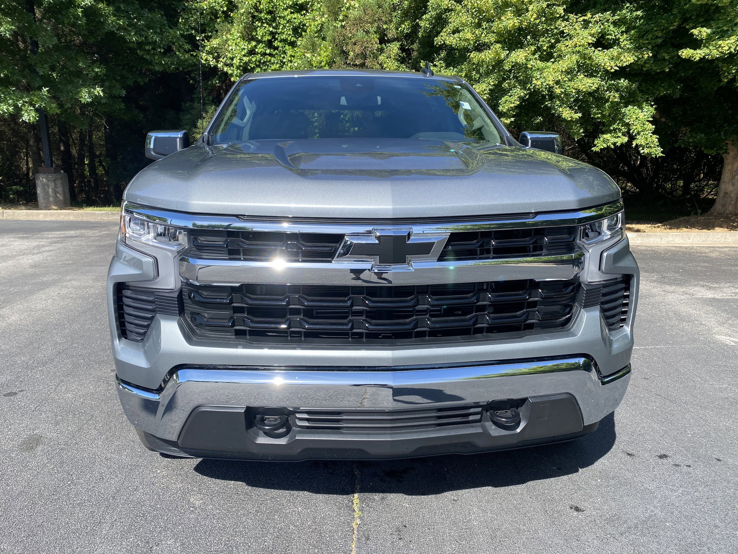 2025 Chevrolet Silverado 1500 LT photo 3