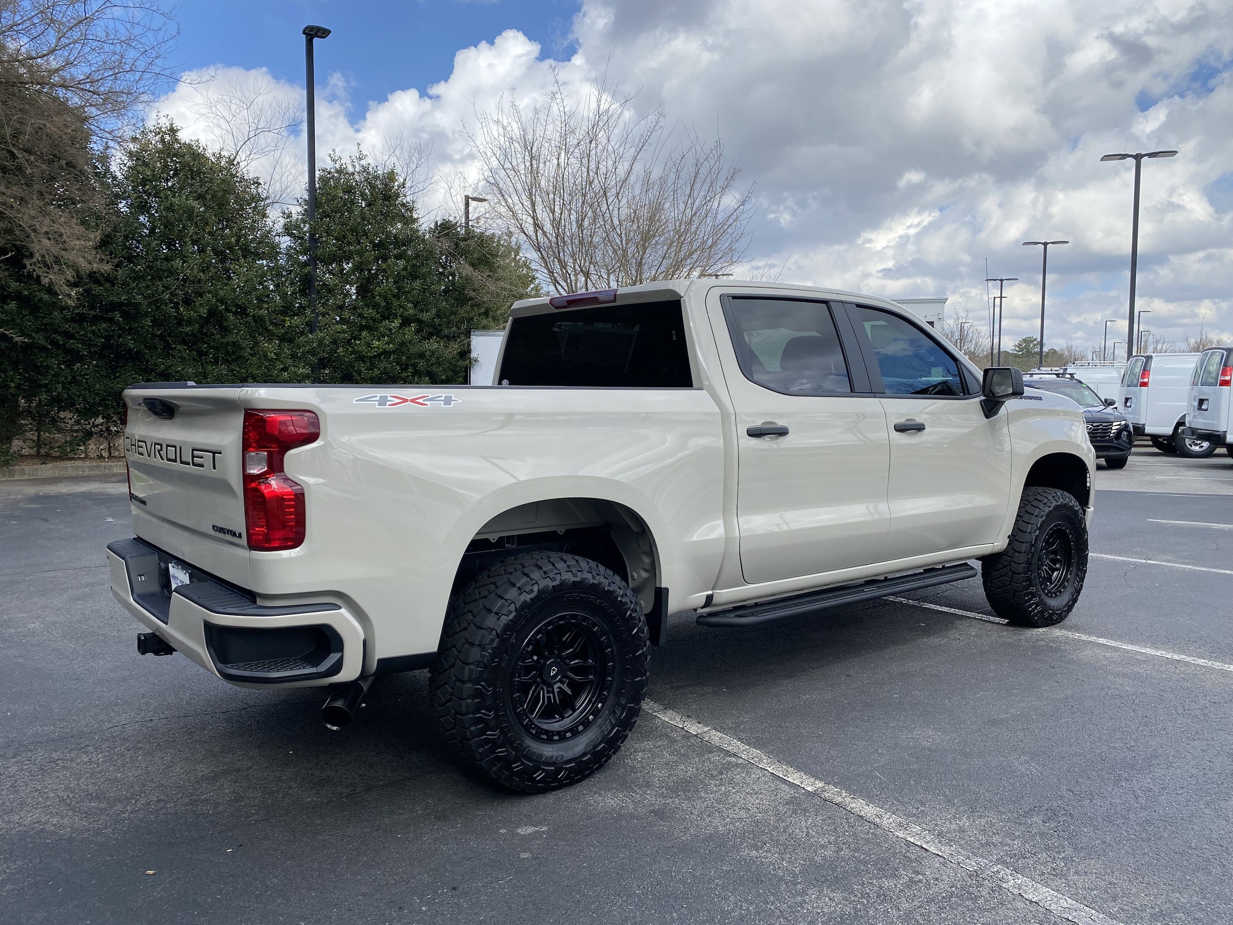 2026 Chevrolet Silverado 1500 Custom photo 3