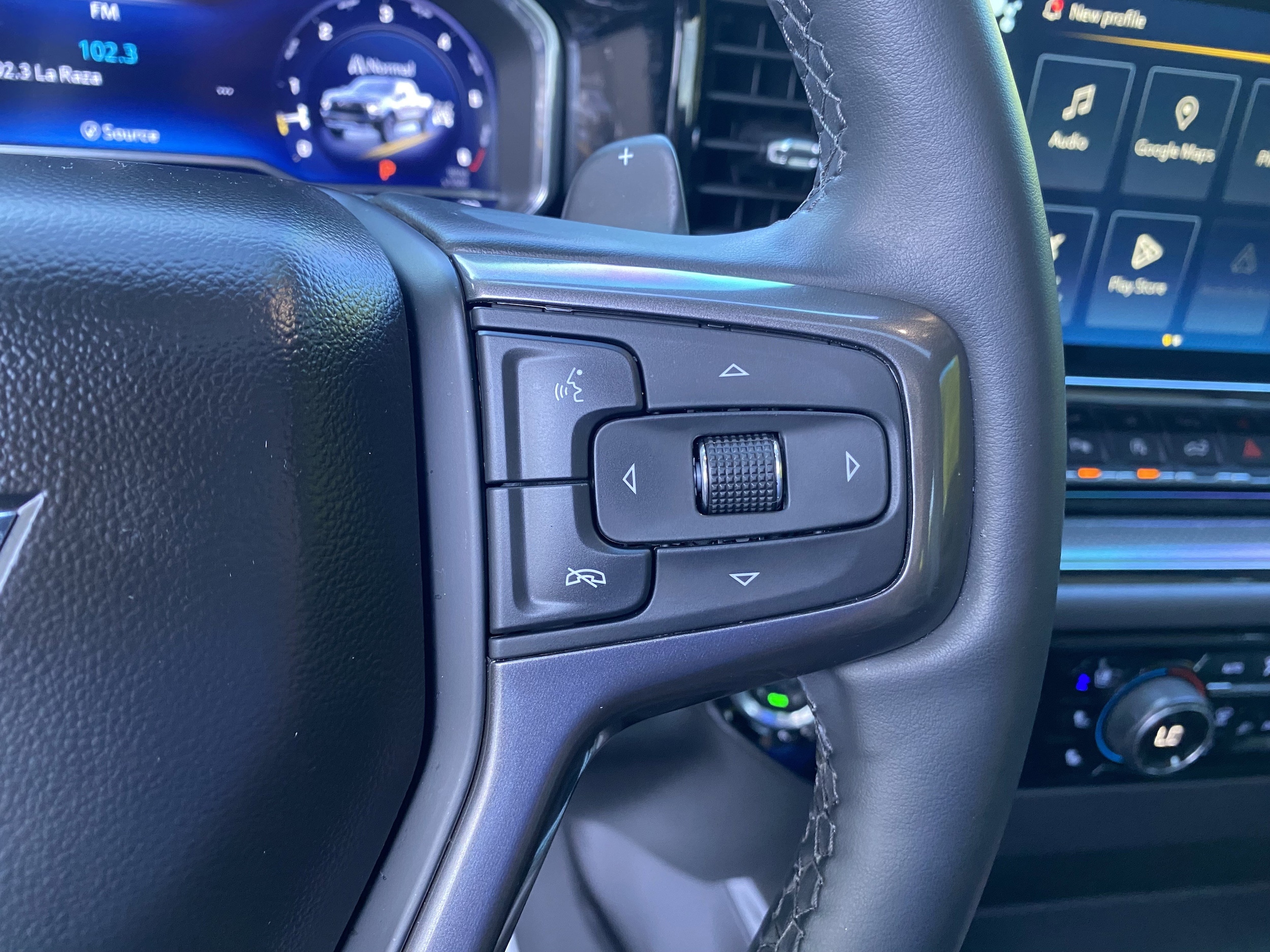 2024 Chevrolet Silverado 1500 ZR2 photo 3