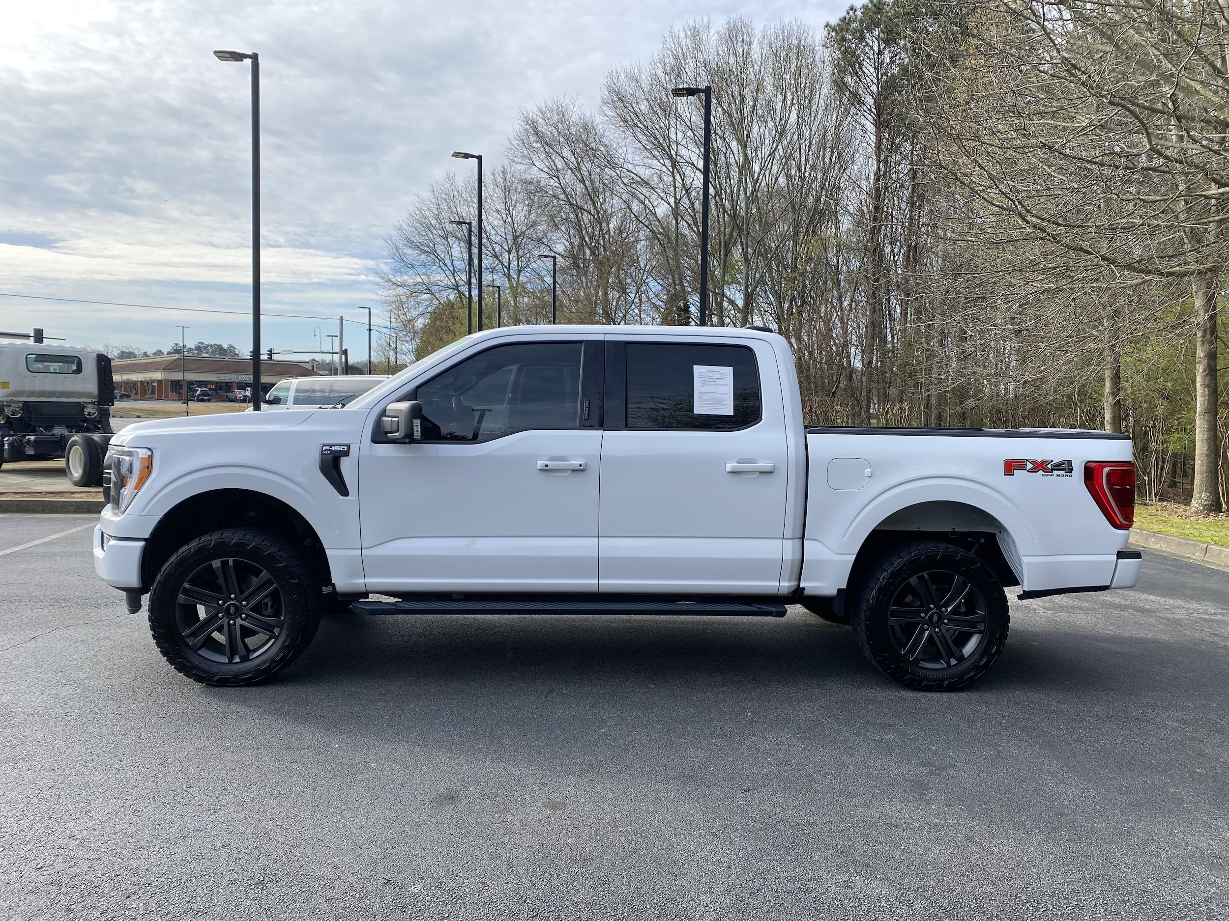2022 Ford F-150 XLT photo 5