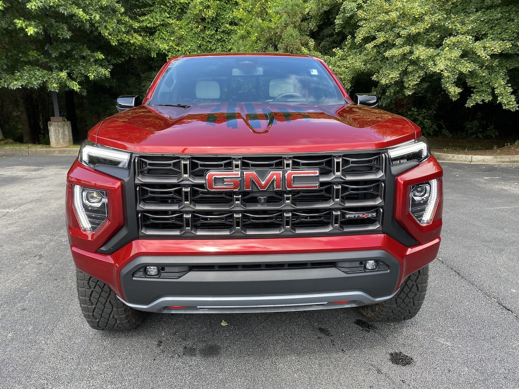 Used 2025 GMC Canyon 4WD AT4 Pickup