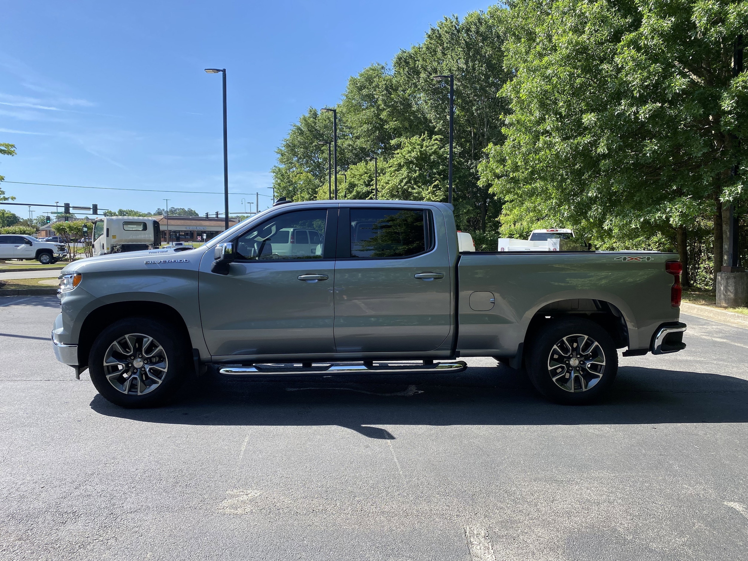 2025 Chevrolet Silverado 1500 LT photo 6