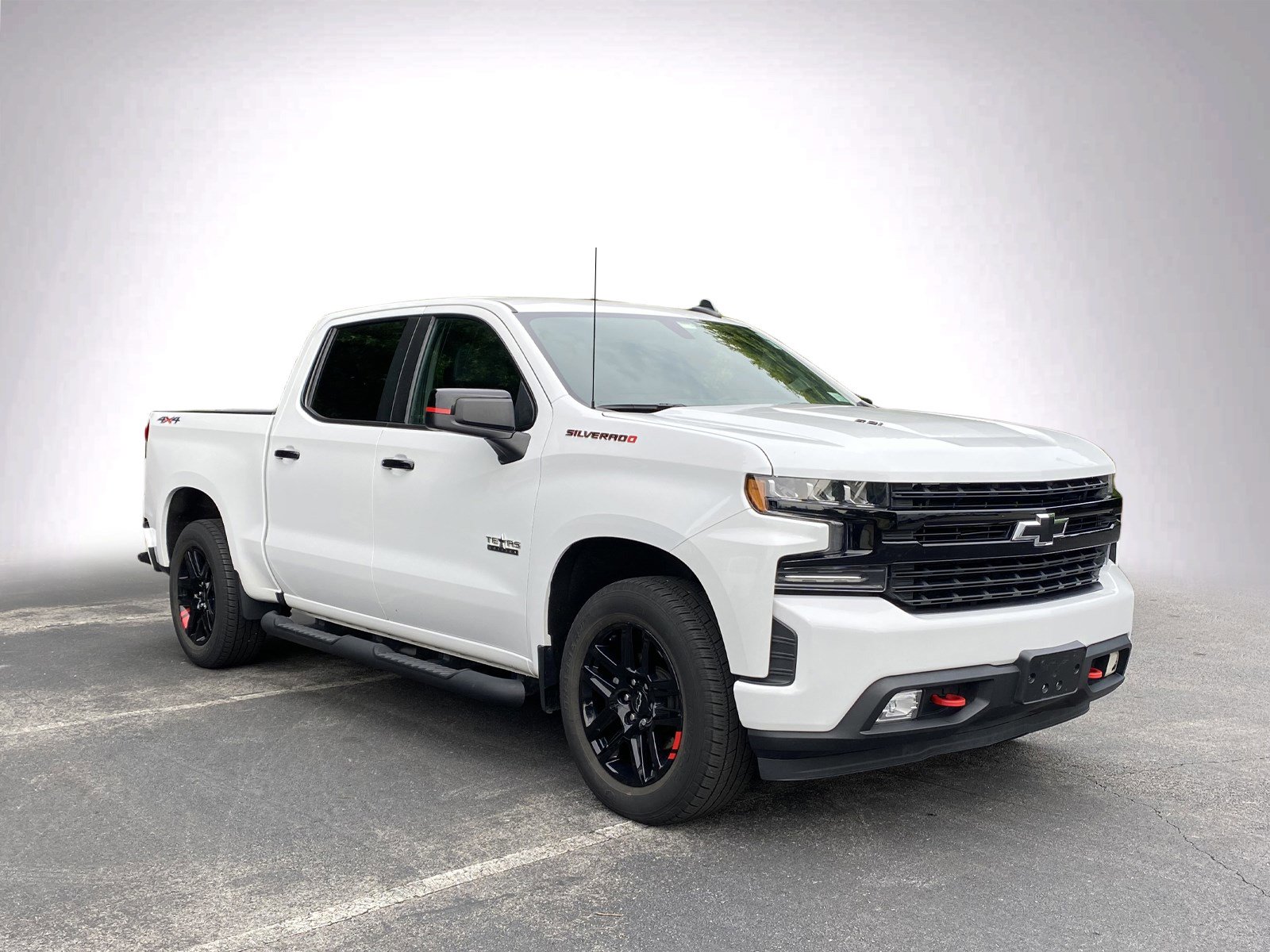 2022 Chevrolet Silverado 1500 LTD RST photo 2