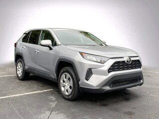 2022 Toyota RAV4 LE SUV