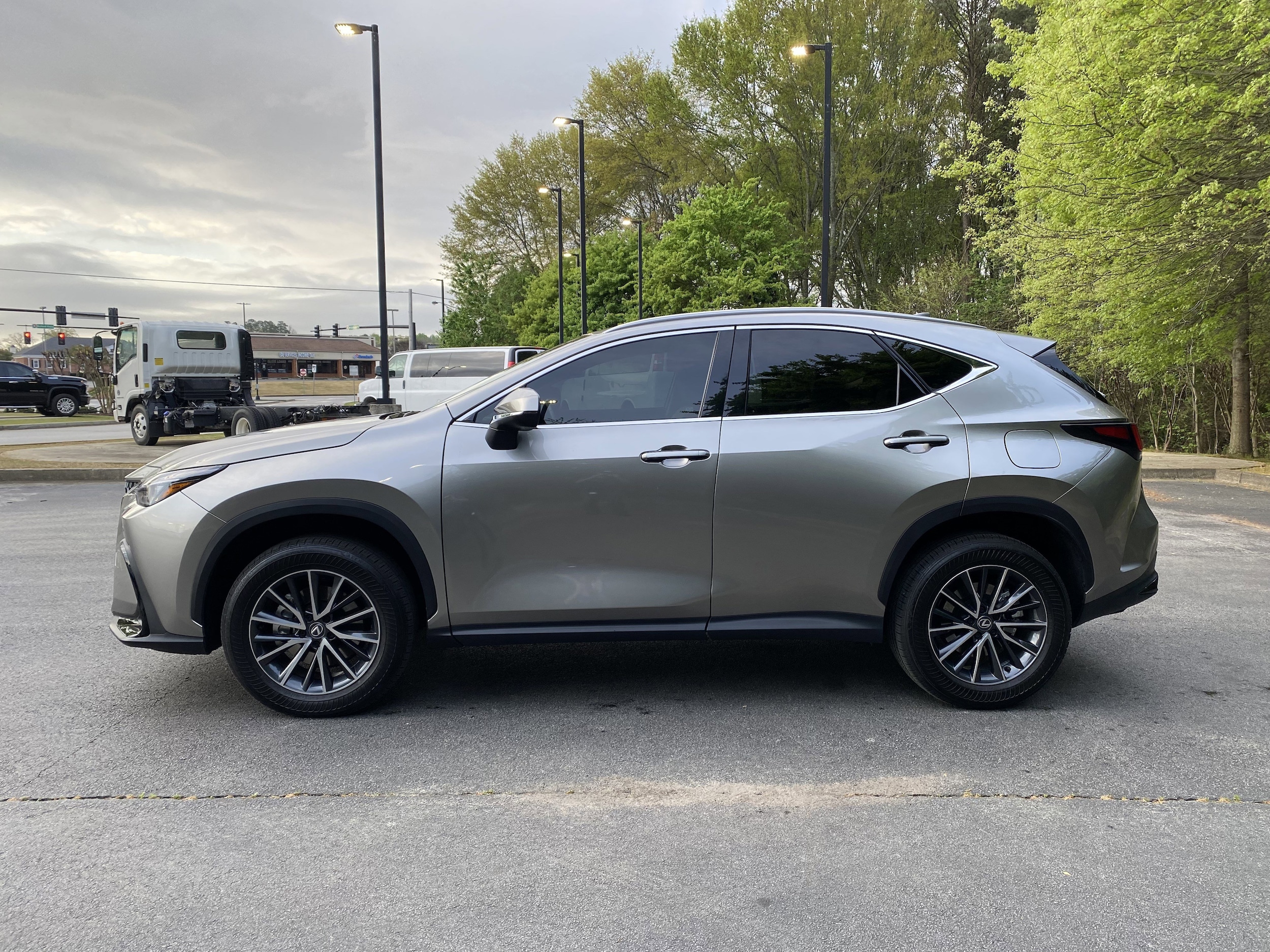 2024 LEXUS NX NX 250 Premium photo 4