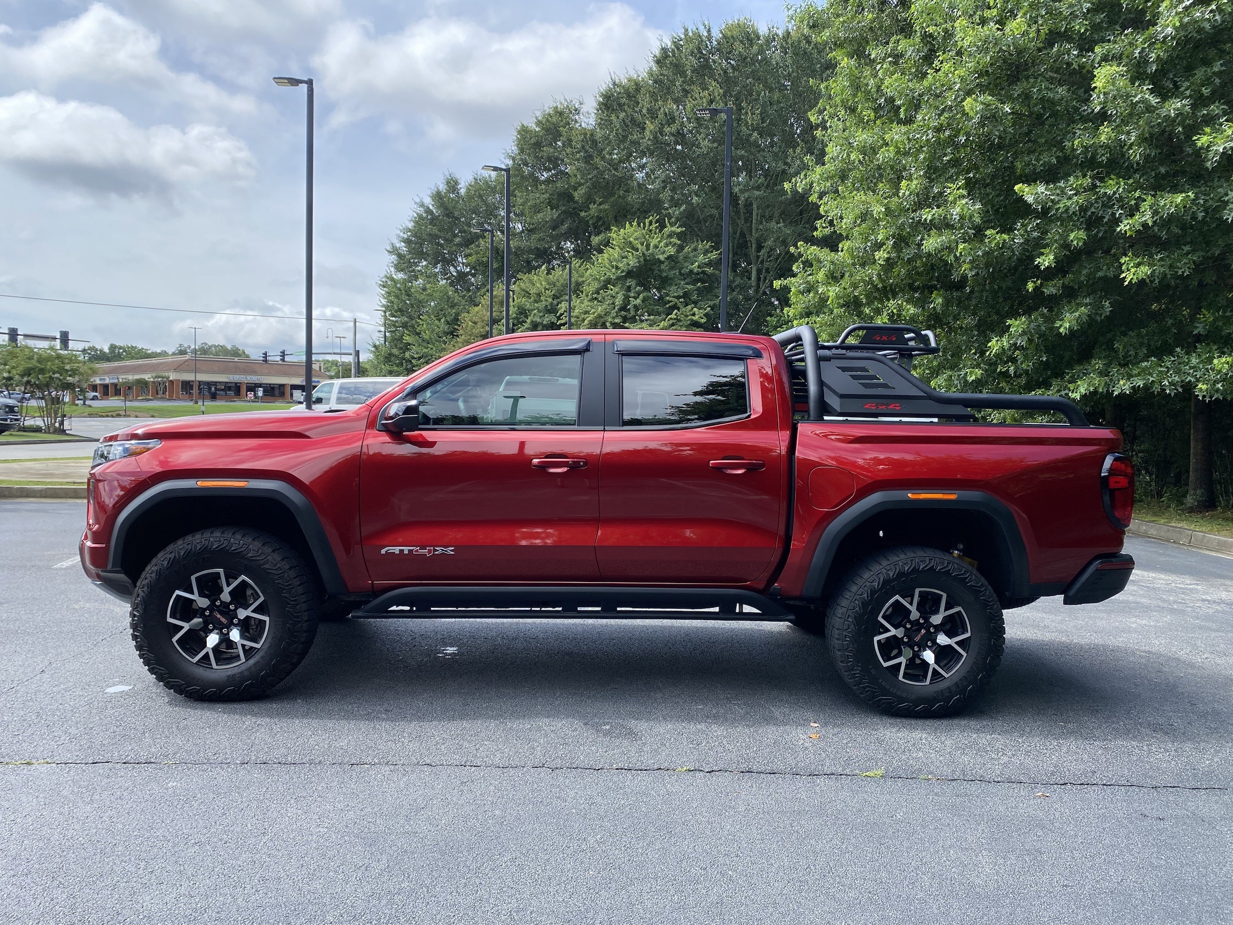 GMC Canyon 4WD AT4