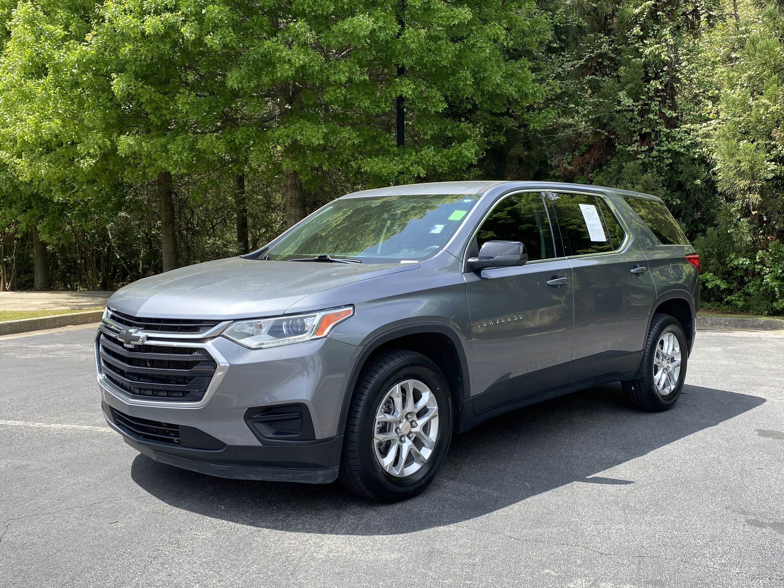 2021 Chevrolet Traverse LS photo 4