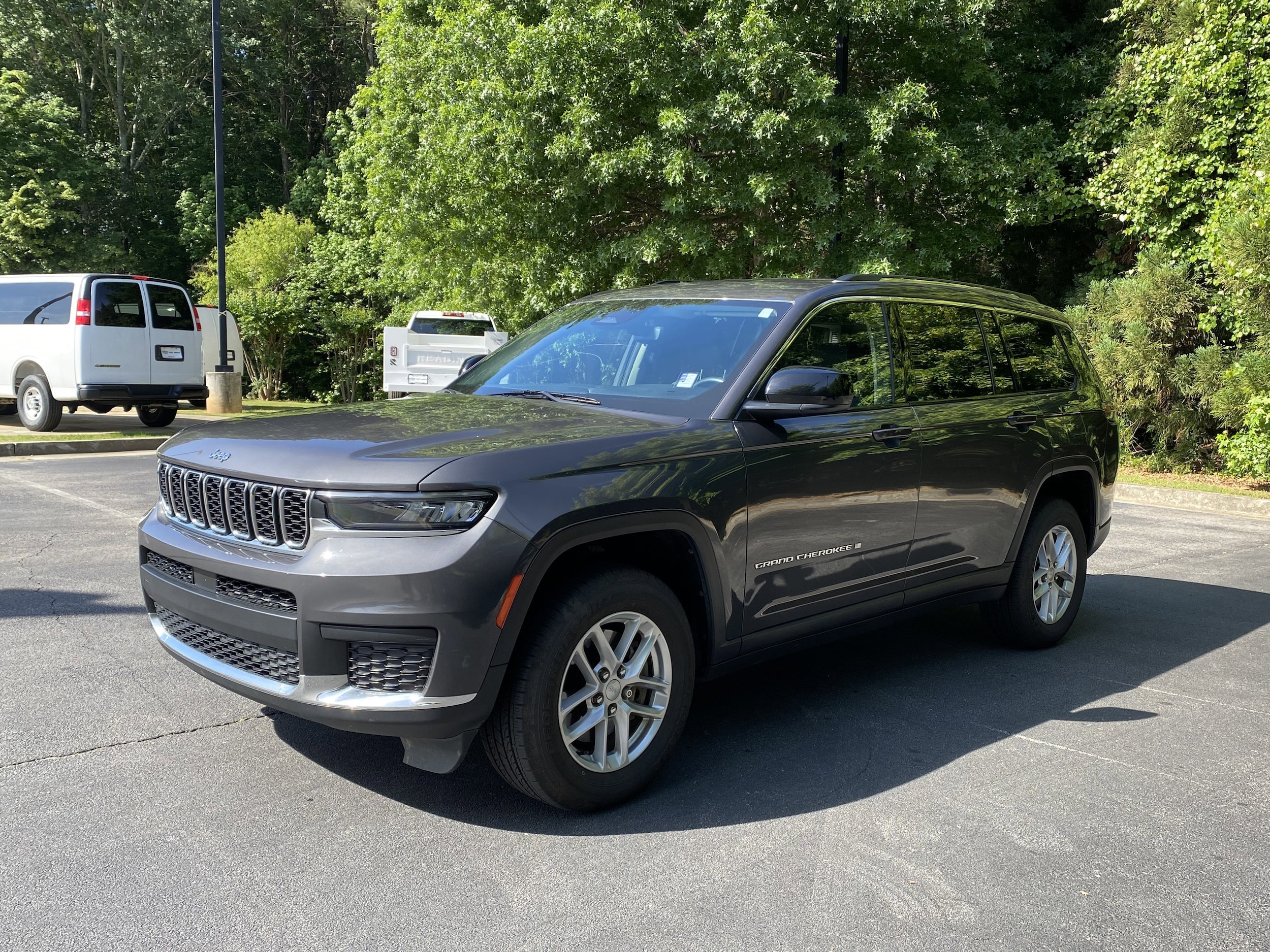 2022 Jeep Grand Cherokee L Laredo photo 5