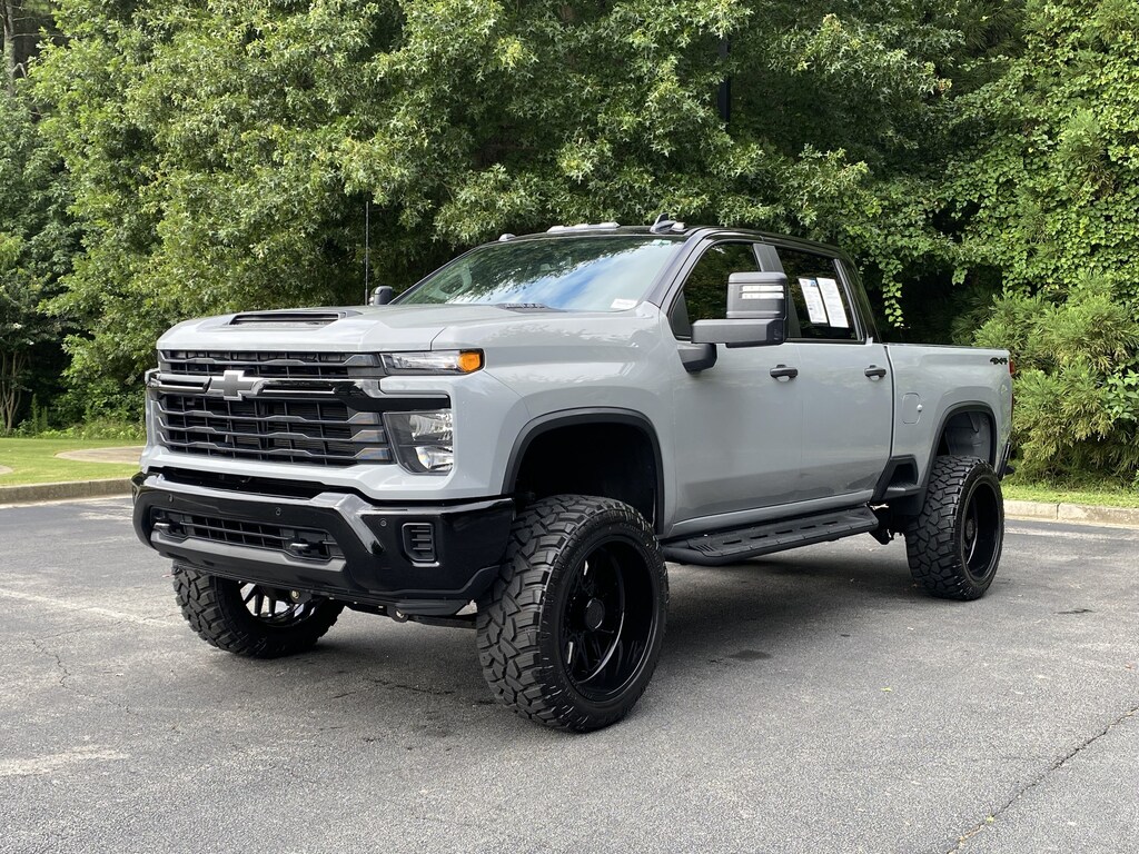 Used 2025 Chevrolet Silverado 2500HD Custom Pickup