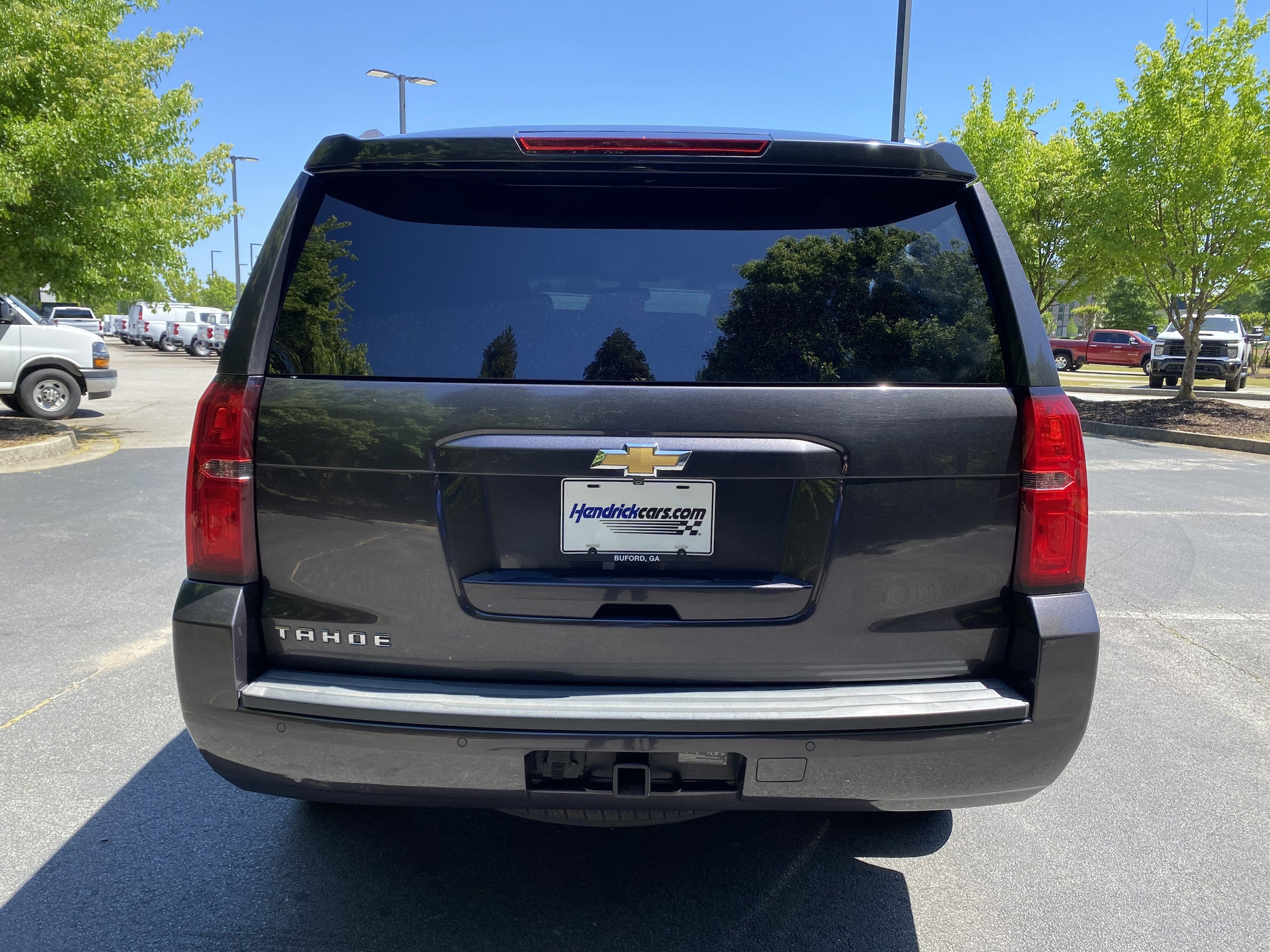 2016 Chevrolet Tahoe LS photo 3