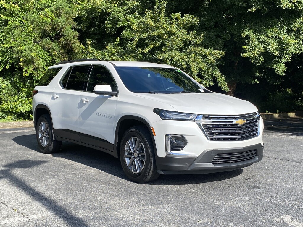 Used 2023 Chevrolet Traverse LT Cloth SUV